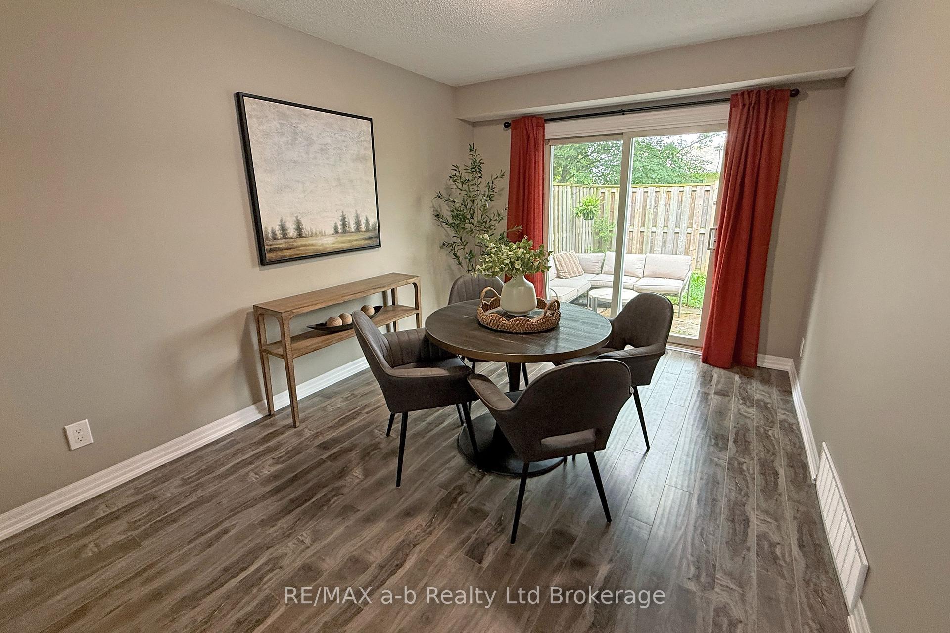Photo 4 of Unit 79, 279 Bluevale Street N, Waterloo — HOMEH