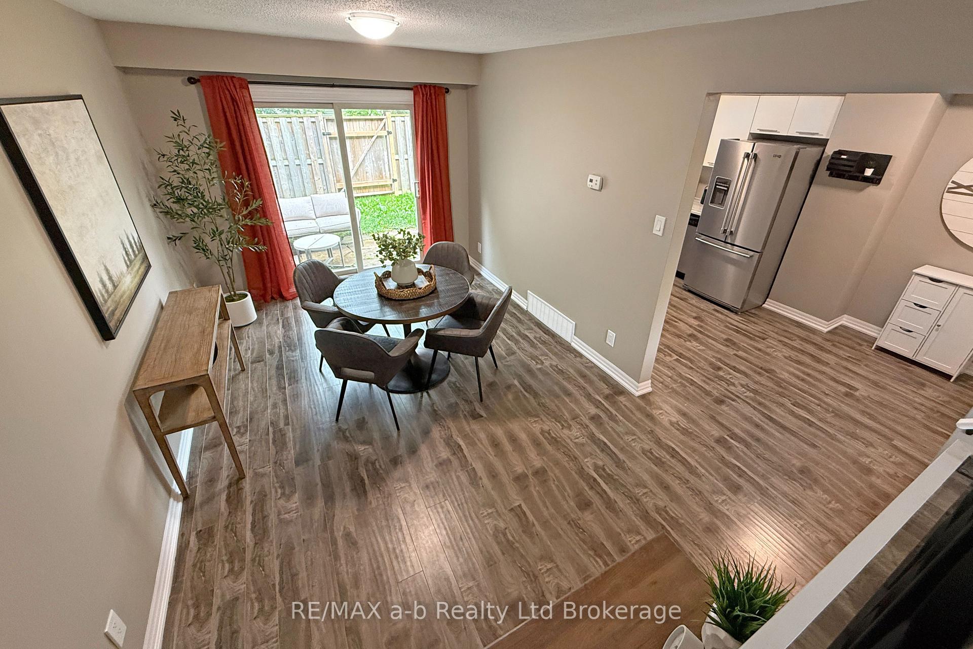 Photo 7 of Unit 79, 279 Bluevale Street N, Waterloo — HOMEH