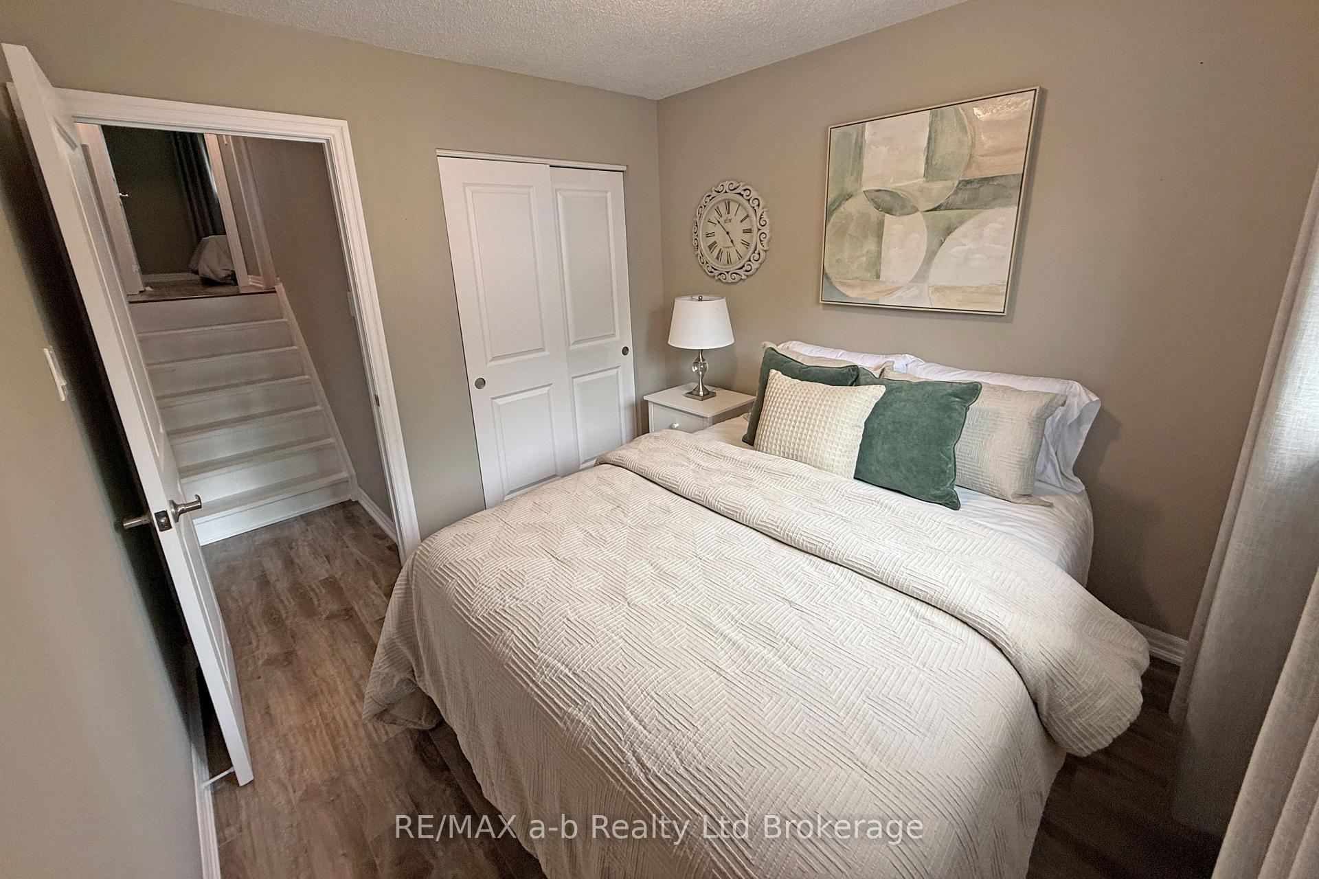 Photo 17 of Unit 79, 279 Bluevale Street N, Waterloo — HOMEH
