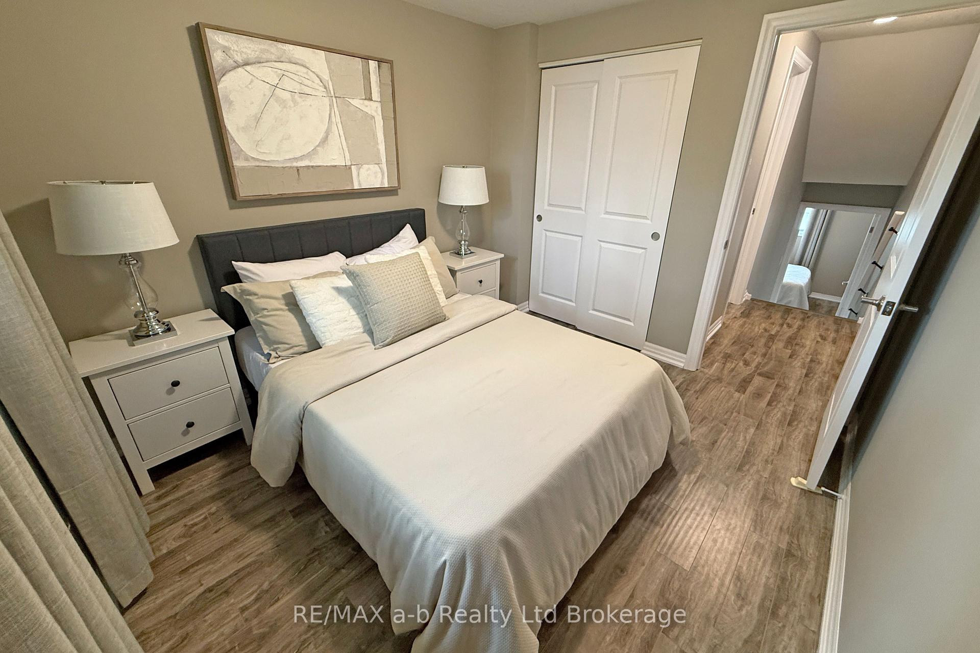 Photo 20 of Unit 79, 279 Bluevale Street N, Waterloo — HOMEH