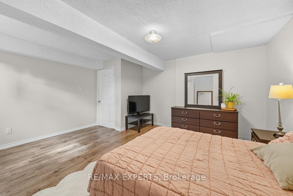 Photo 41 of Unit 5, 460 Beechwood Place, Waterloo — HOMEH