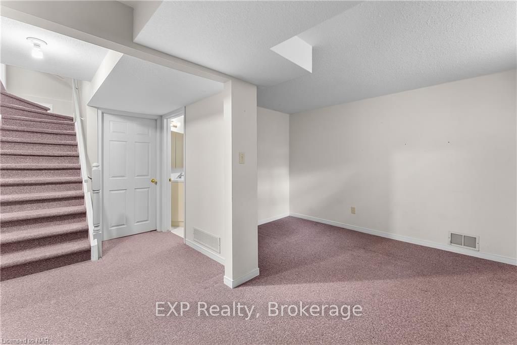 Photo 39 of Unit 30, 122 Bunting Road, St. Catharines, E. Chester — HOMEH