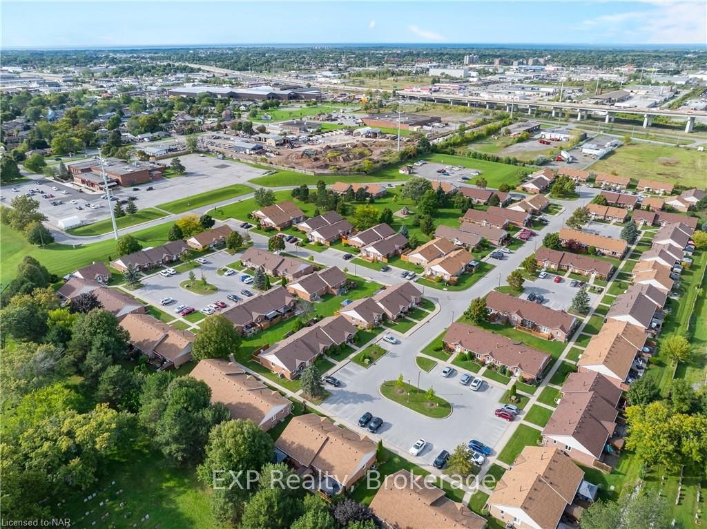 Photo 13 of Unit 30, 122 Bunting Road, St. Catharines, E. Chester — HOMEH