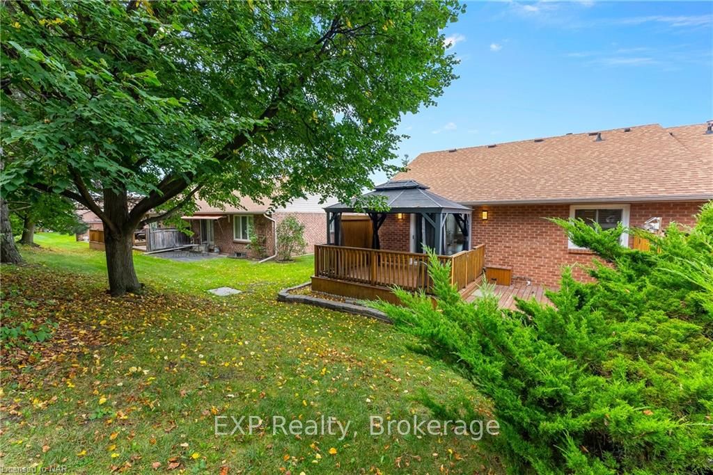 Photo 4 of Unit 30, 122 Bunting Road, St. Catharines, E. Chester — HOMEH