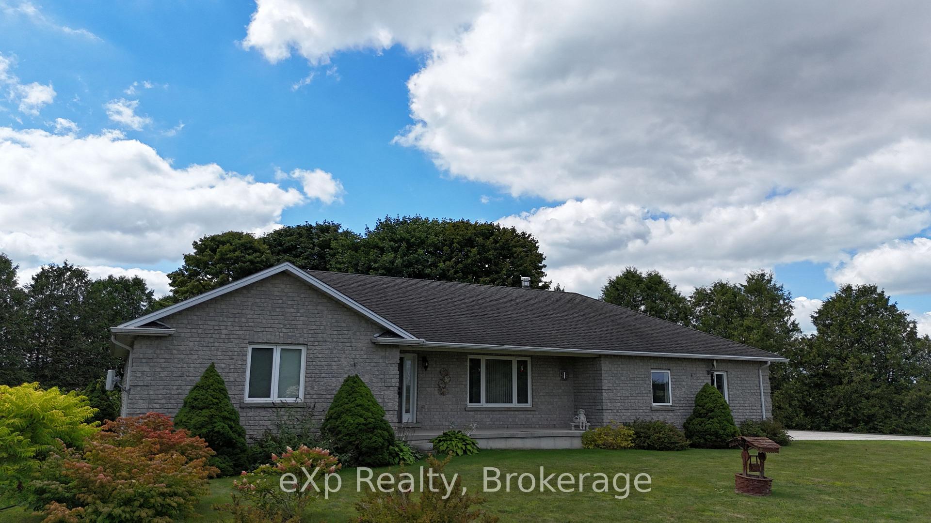 Photo 2 of 7 Bruce Rd 15, Brockton — HOMEH