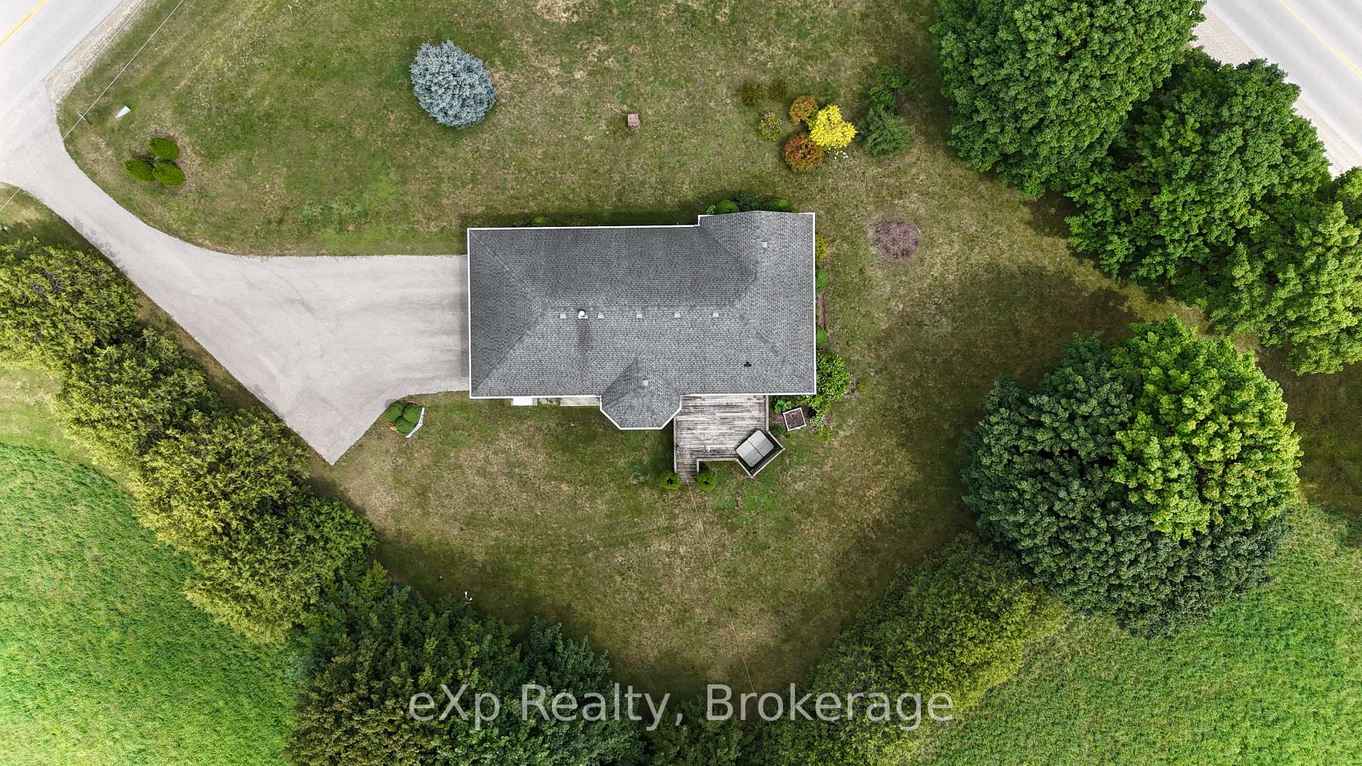 Photo 8 of 7 Bruce Rd 15, Brockton — HOMEH