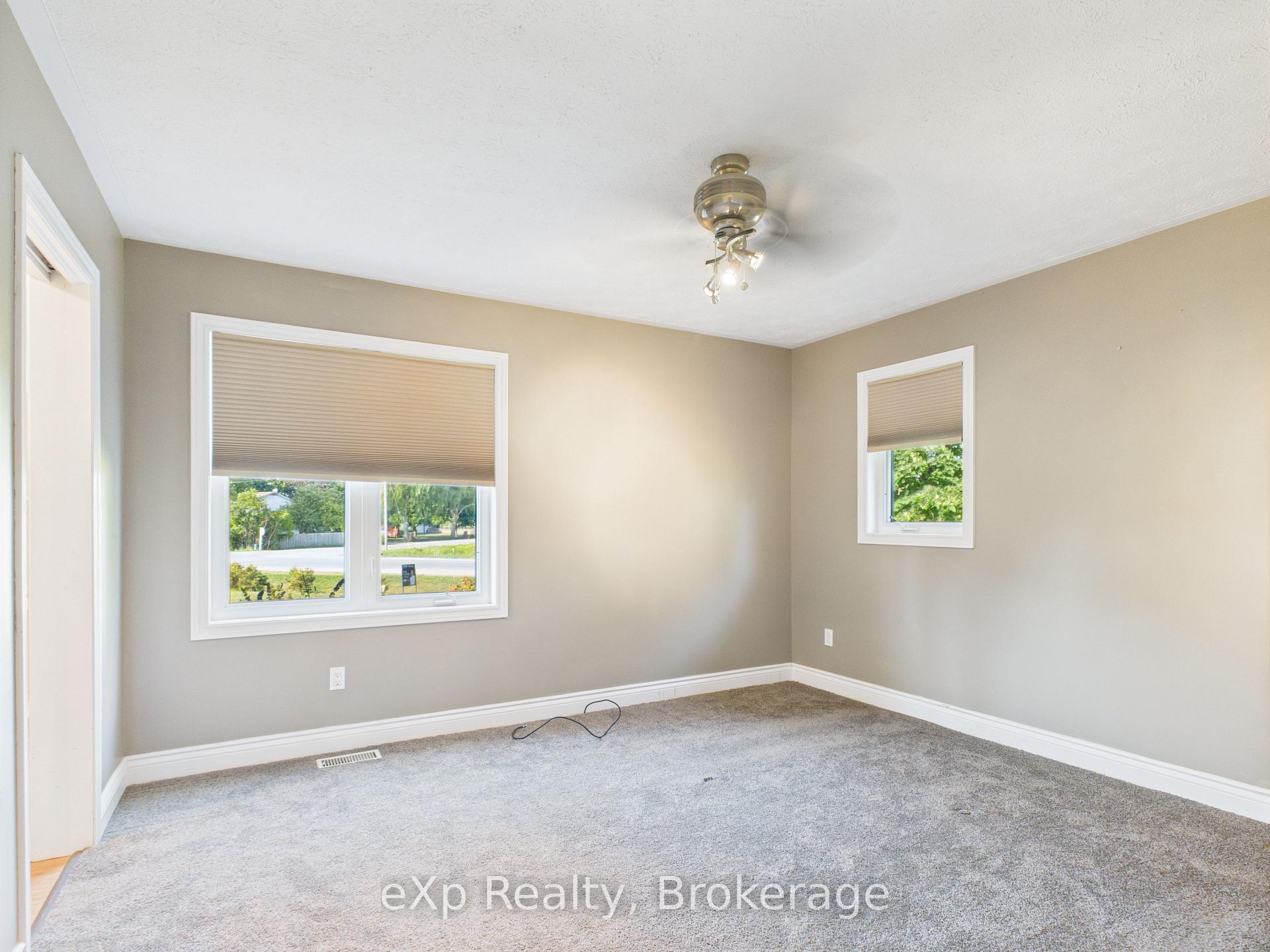 Photo 15 of 7 Bruce Rd 15, Brockton — HOMEH