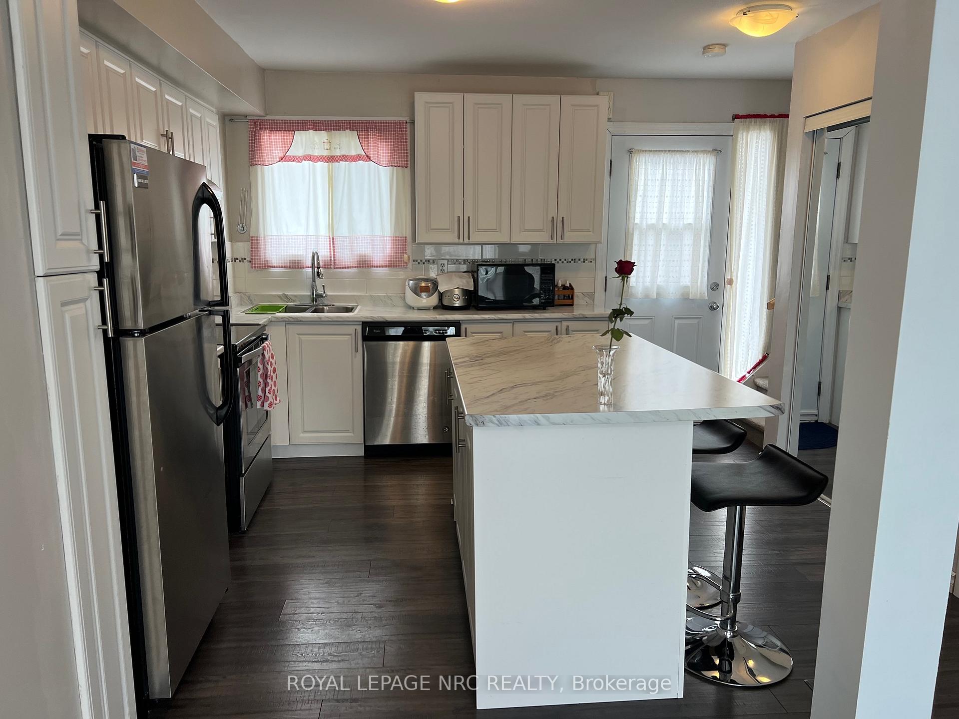 Photo 6 of Unit 138, 17 Old Pine Trail E, St. Catharines, Carlton/Bunting — HOMEH
