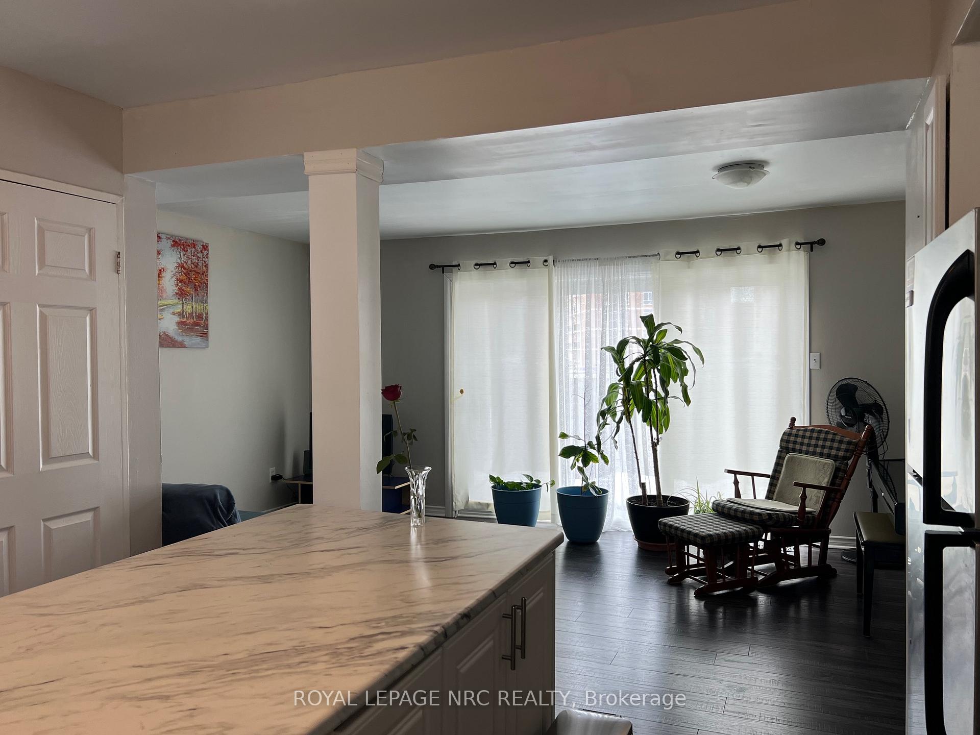 Photo 7 of Unit 138, 17 Old Pine Trail E, St. Catharines, Carlton/Bunting — HOMEH