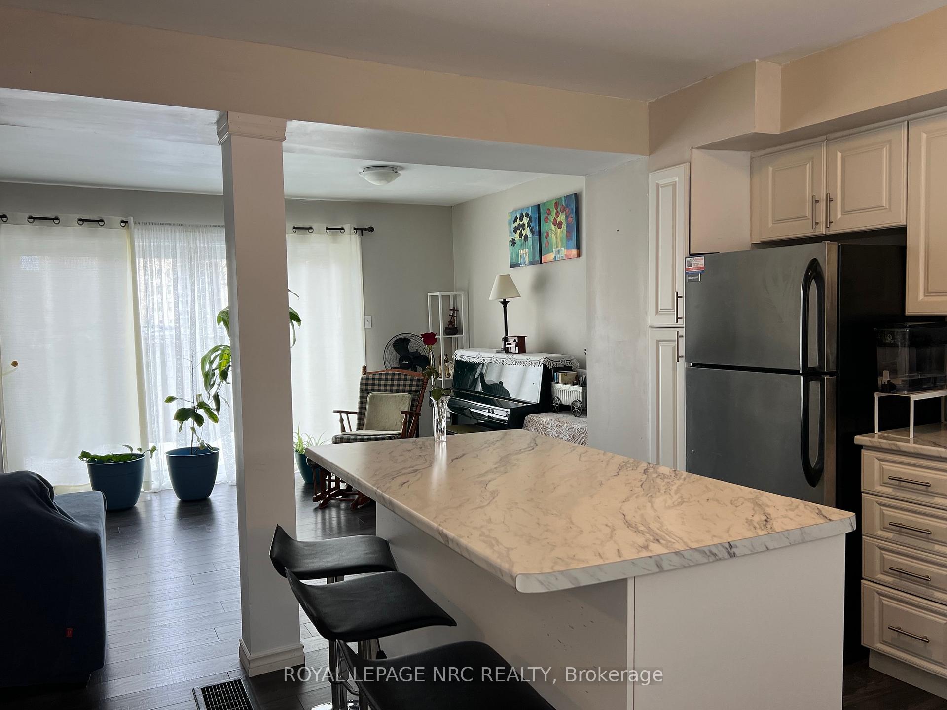 Photo 8 of Unit 138, 17 Old Pine Trail E, St. Catharines, Carlton/Bunting — HOMEH