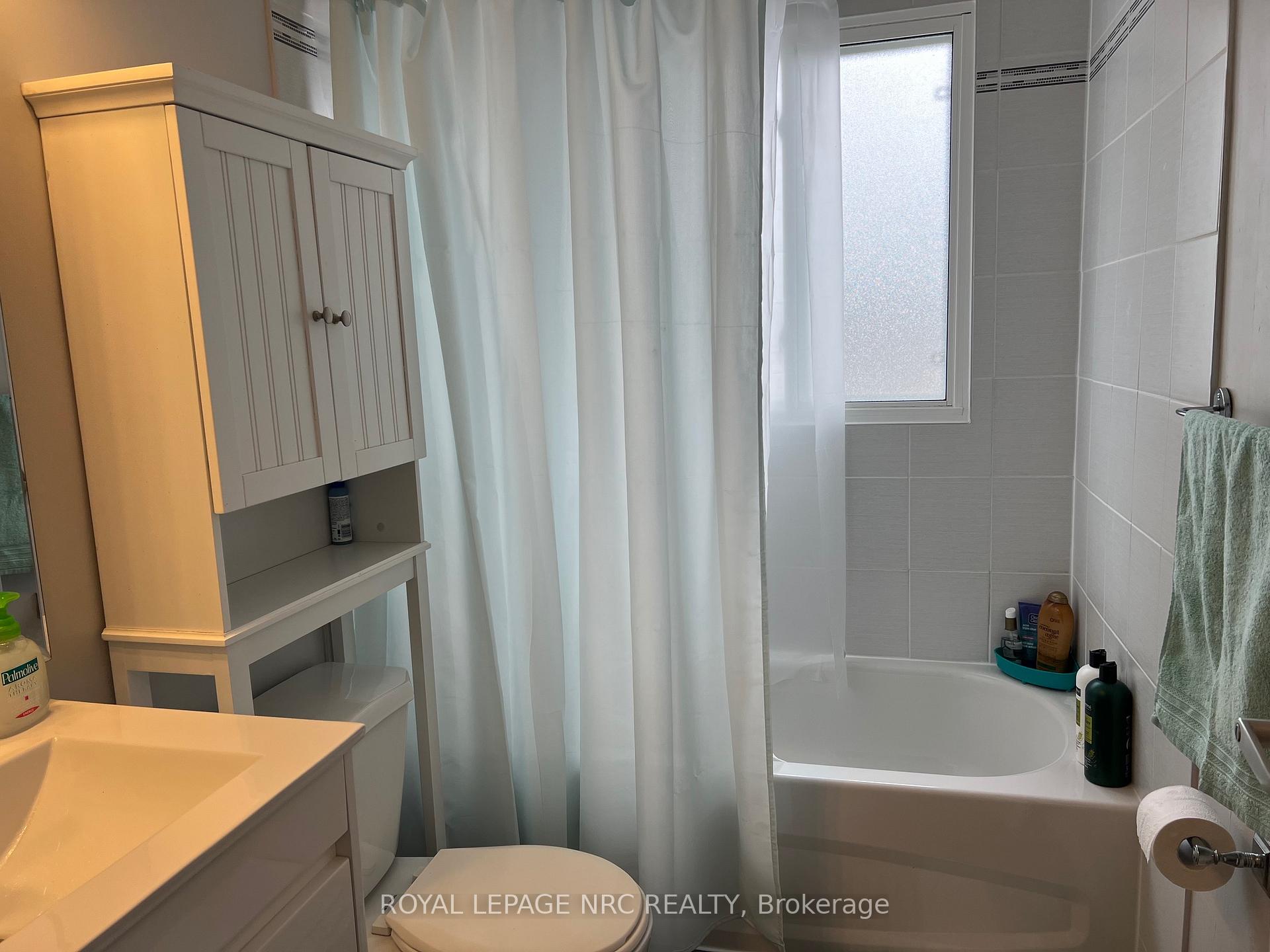 Photo 9 of Unit 138, 17 Old Pine Trail E, St. Catharines, Carlton/Bunting — HOMEH