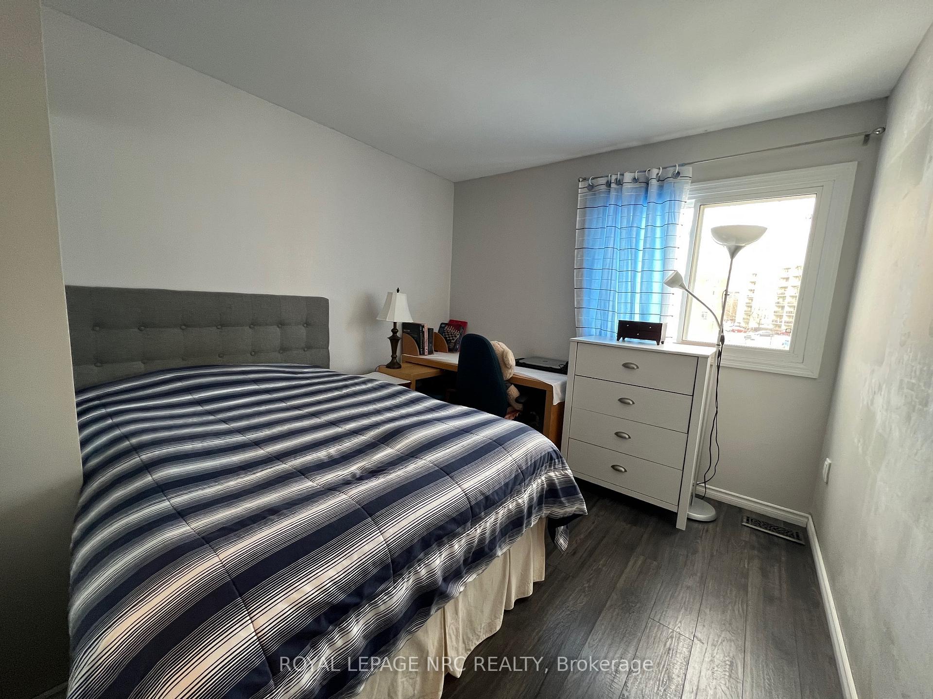 Photo 10 of Unit 138, 17 Old Pine Trail E, St. Catharines, Carlton/Bunting — HOMEH