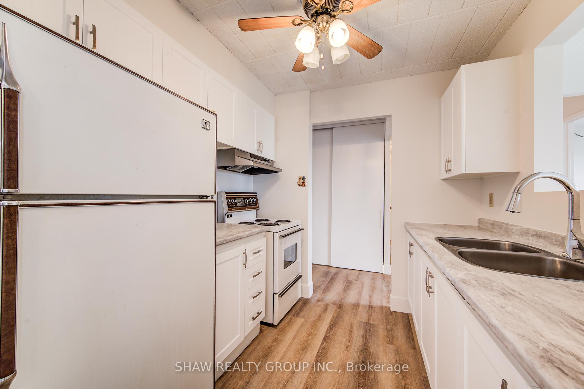 Photo 11 of Unit 302, 75 Hazelglen Drive, Kitchener — HOMEH
