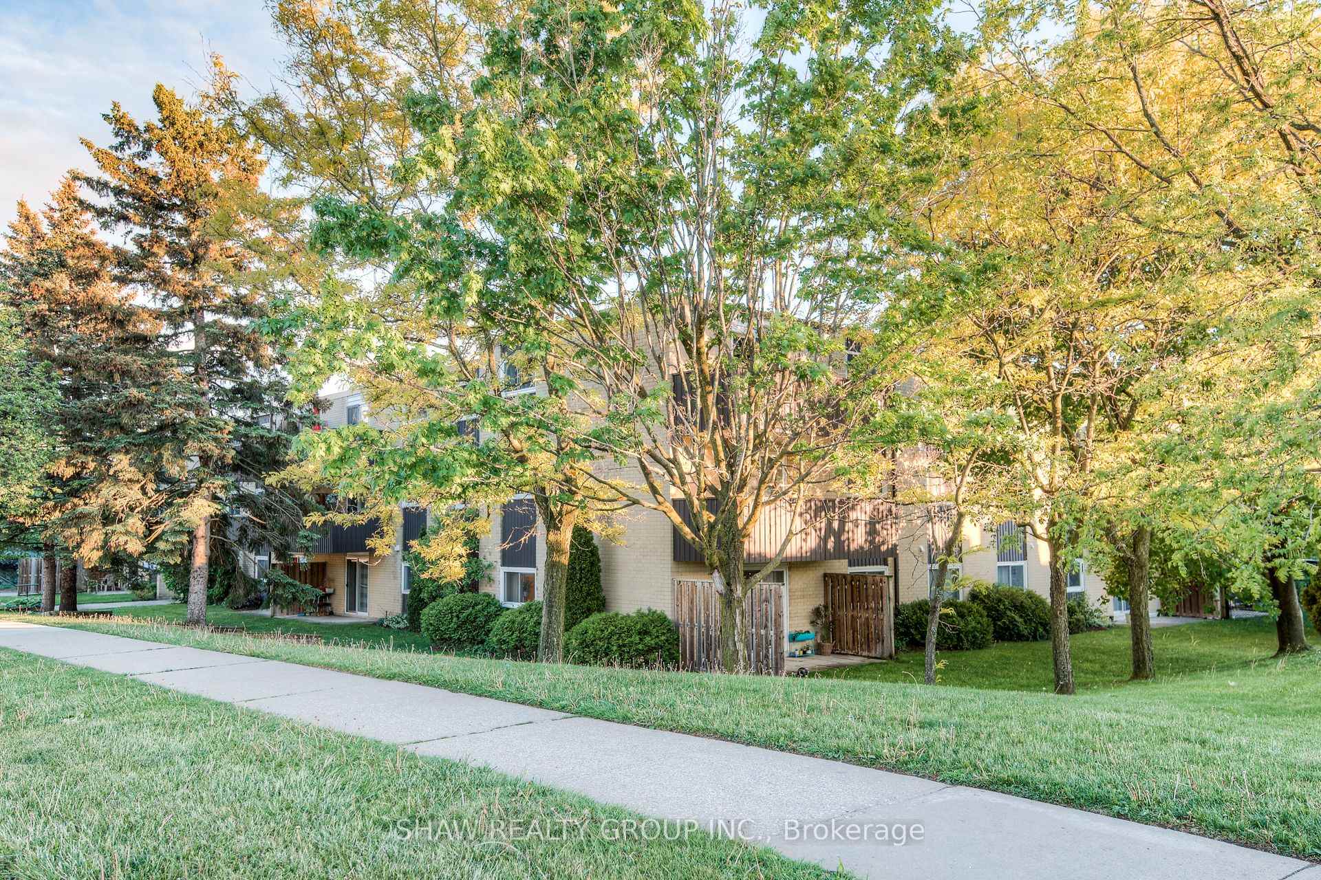 Photo 34 of Unit 302, 75 Hazelglen Drive, Kitchener — HOMEH