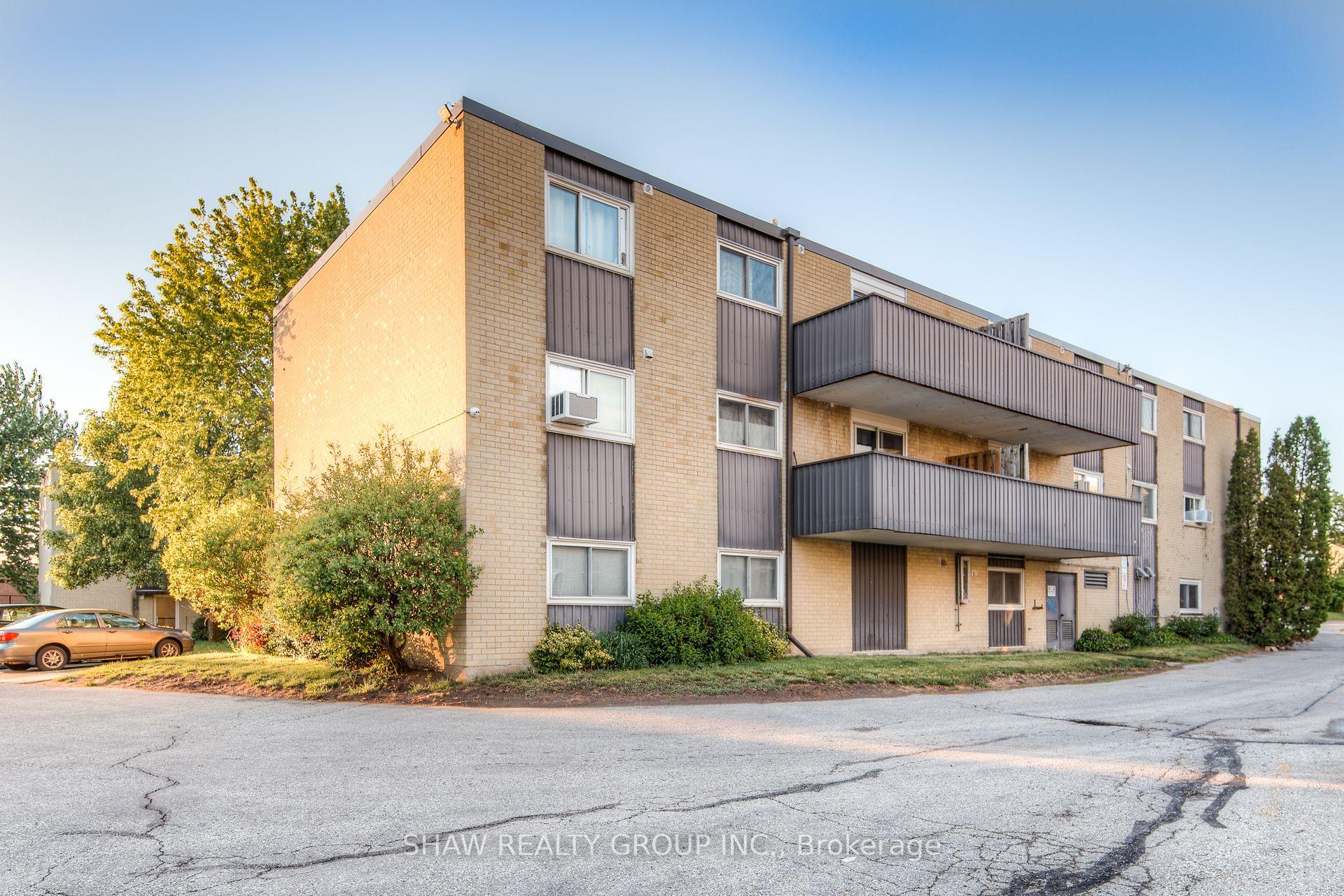 Photo 35 of Unit 302, 75 Hazelglen Drive, Kitchener — HOMEH