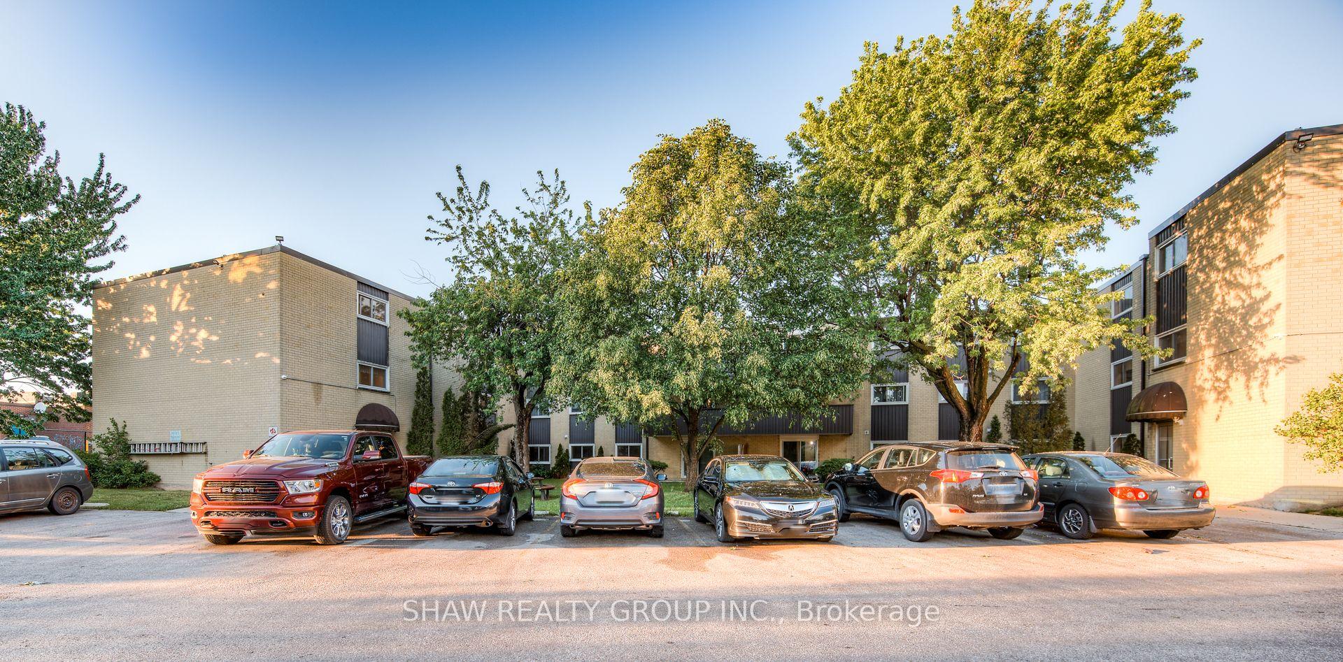 Photo 36 of Unit 302, 75 Hazelglen Drive, Kitchener — HOMEH