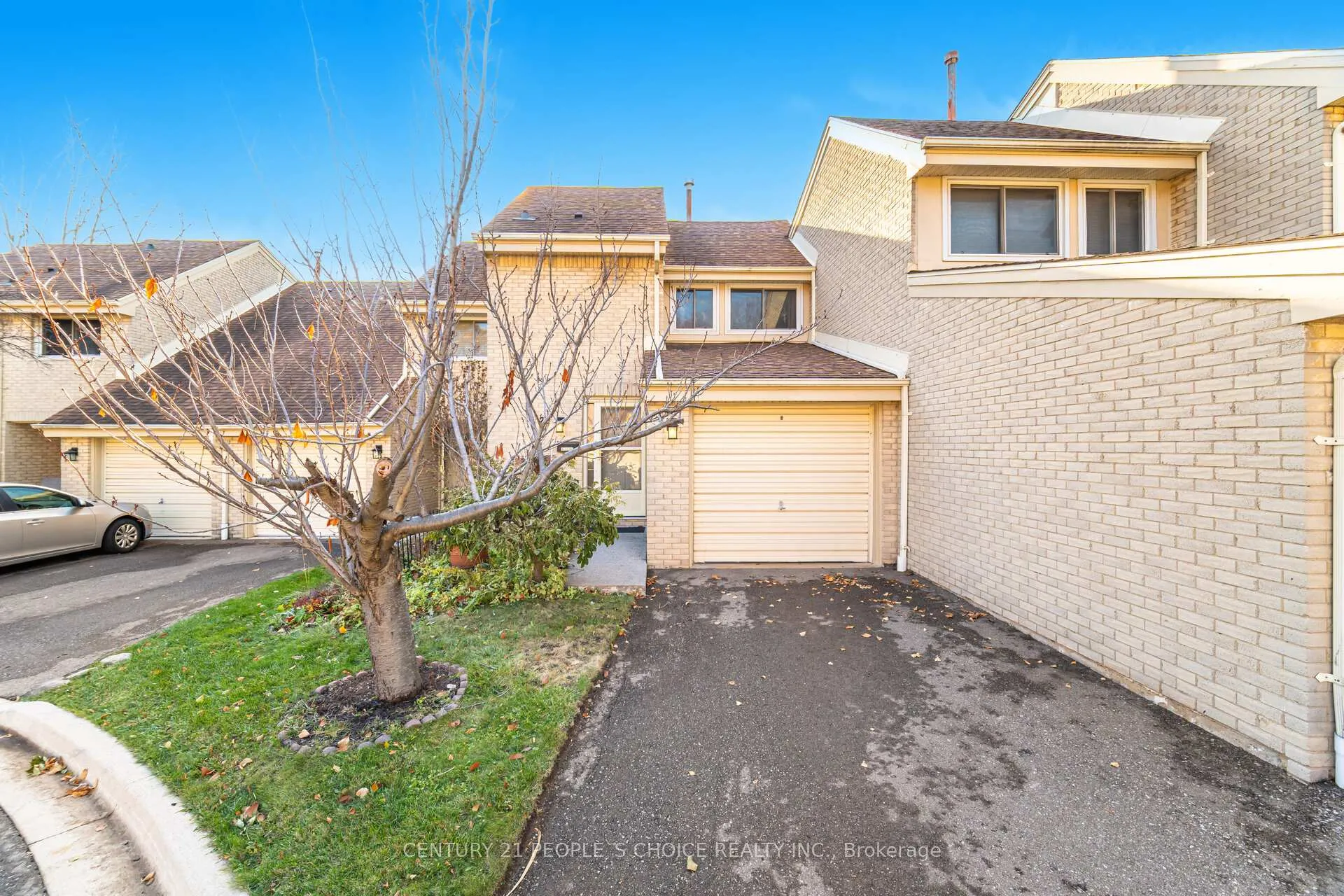 Front of Unit 25, 4171 Glen Erin Drive