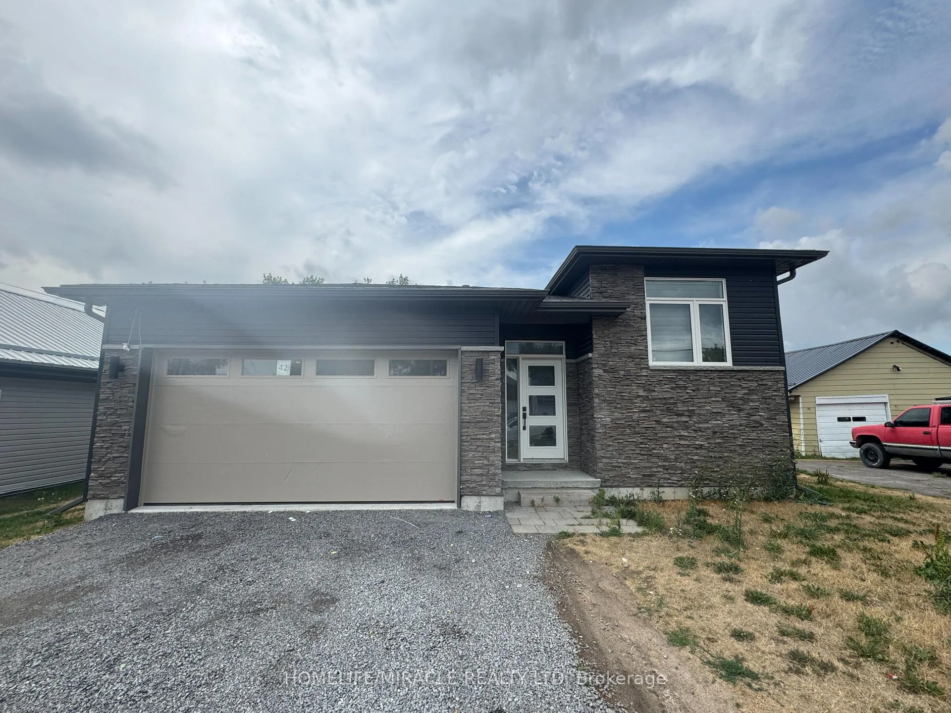 Photo 1 of 42 Centre Street, Belleville, Belleville Ward — HOMEH