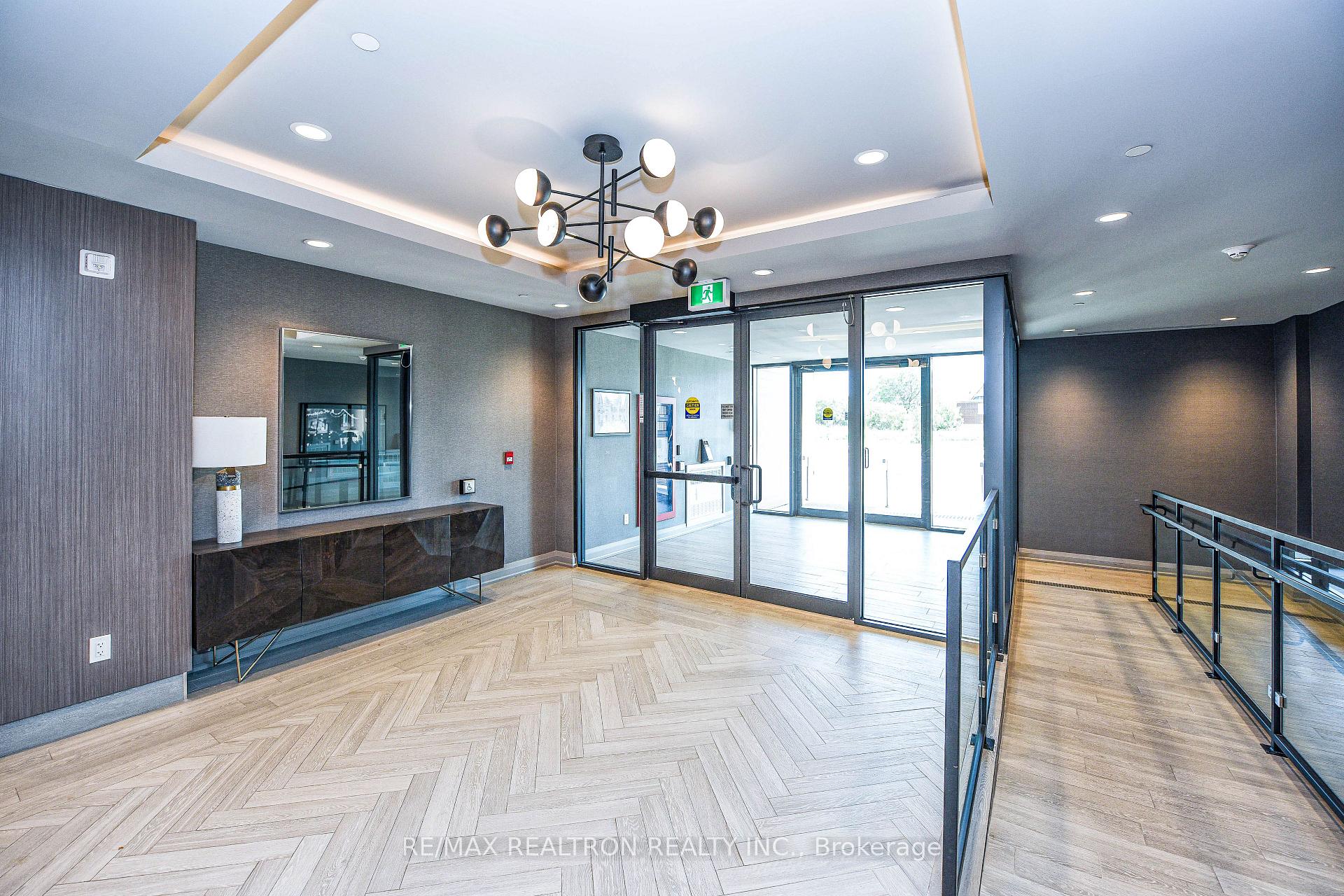 Photo 8 of Unit 111, 95 Dundas Street W, Oakville, Glenorchy — HOMEH