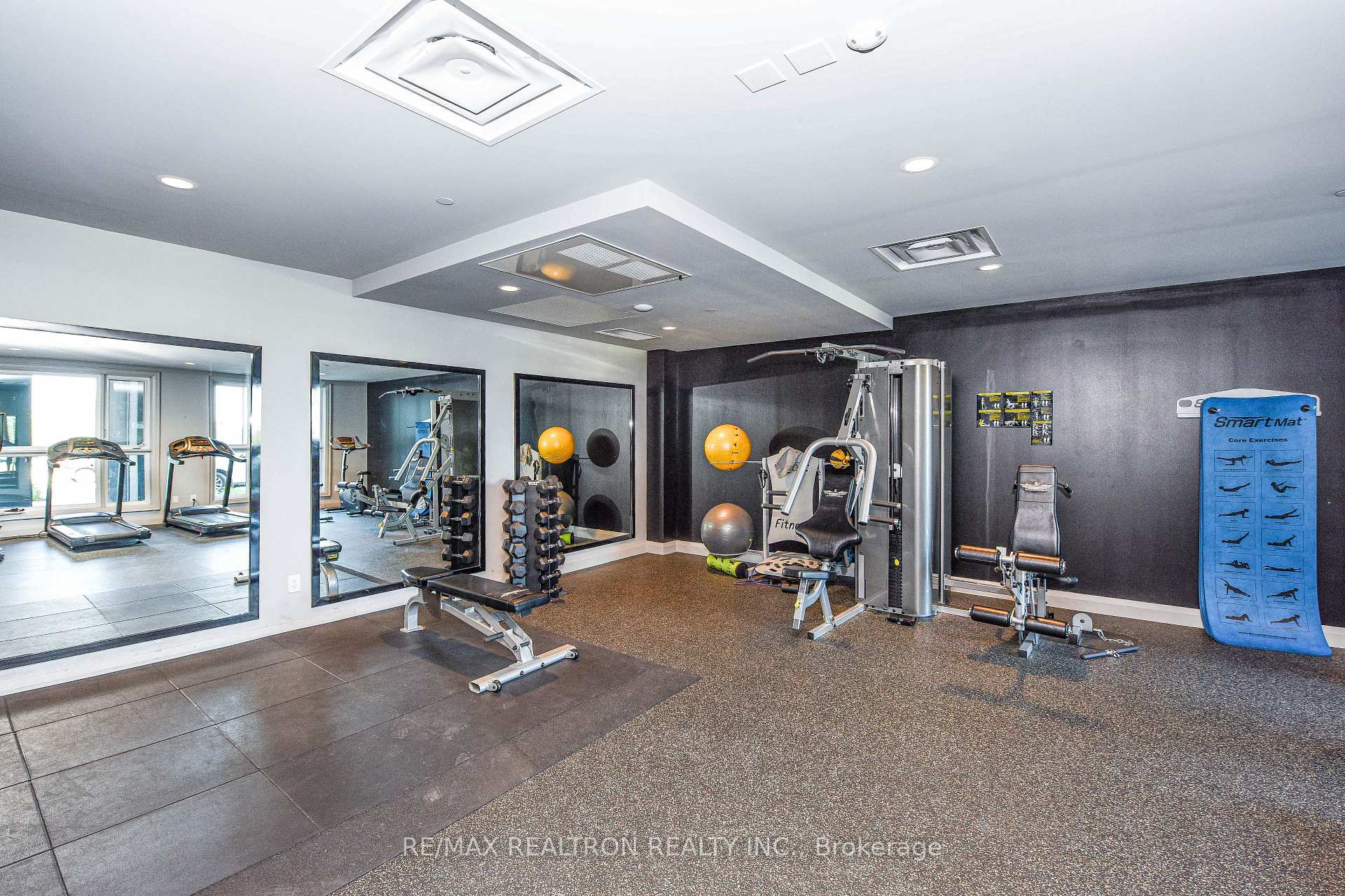 Photo 16 of Unit 111, 95 Dundas Street W, Oakville, Glenorchy — HOMEH