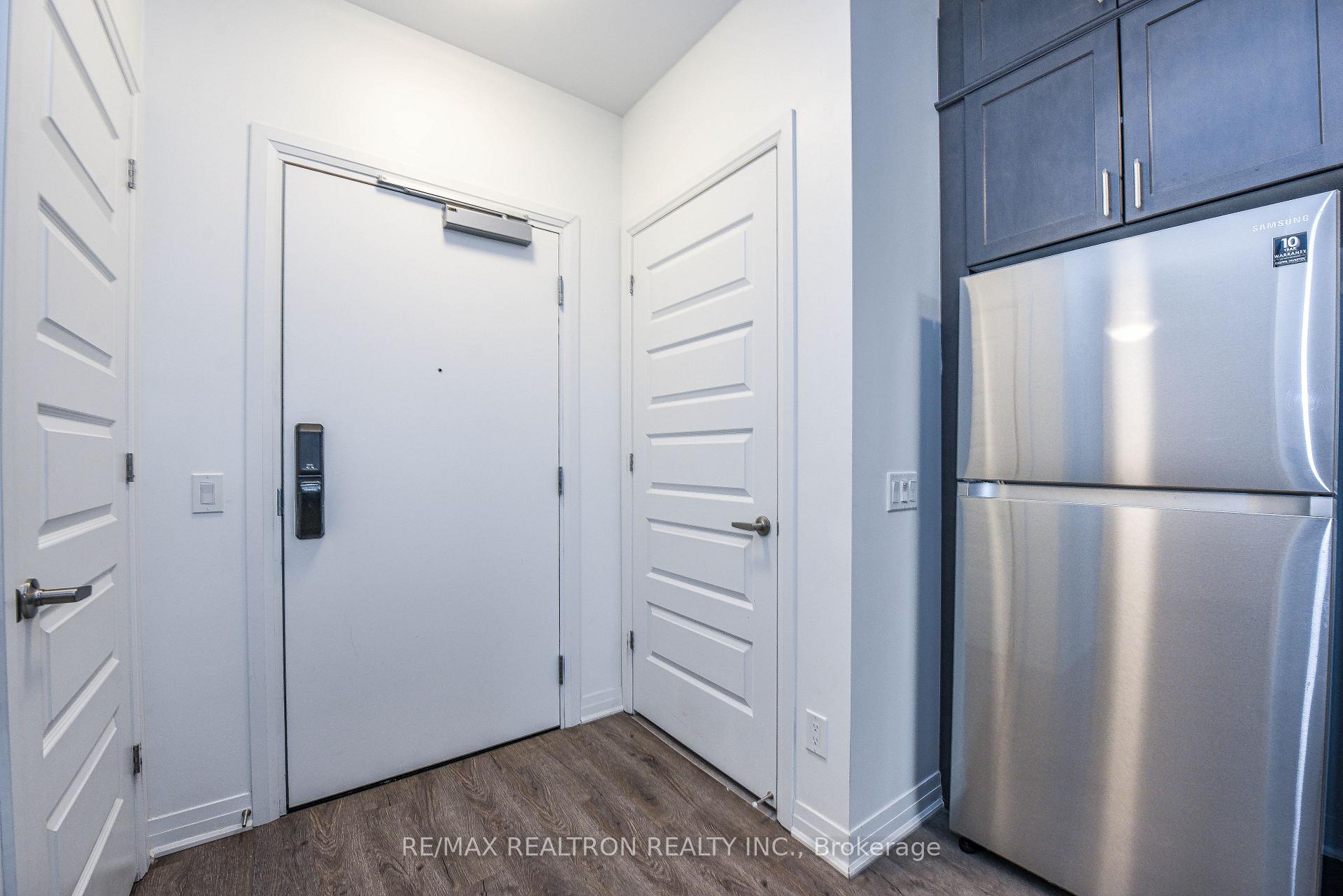 Photo 23 of Unit 111, 95 Dundas Street W, Oakville, Glenorchy — HOMEH