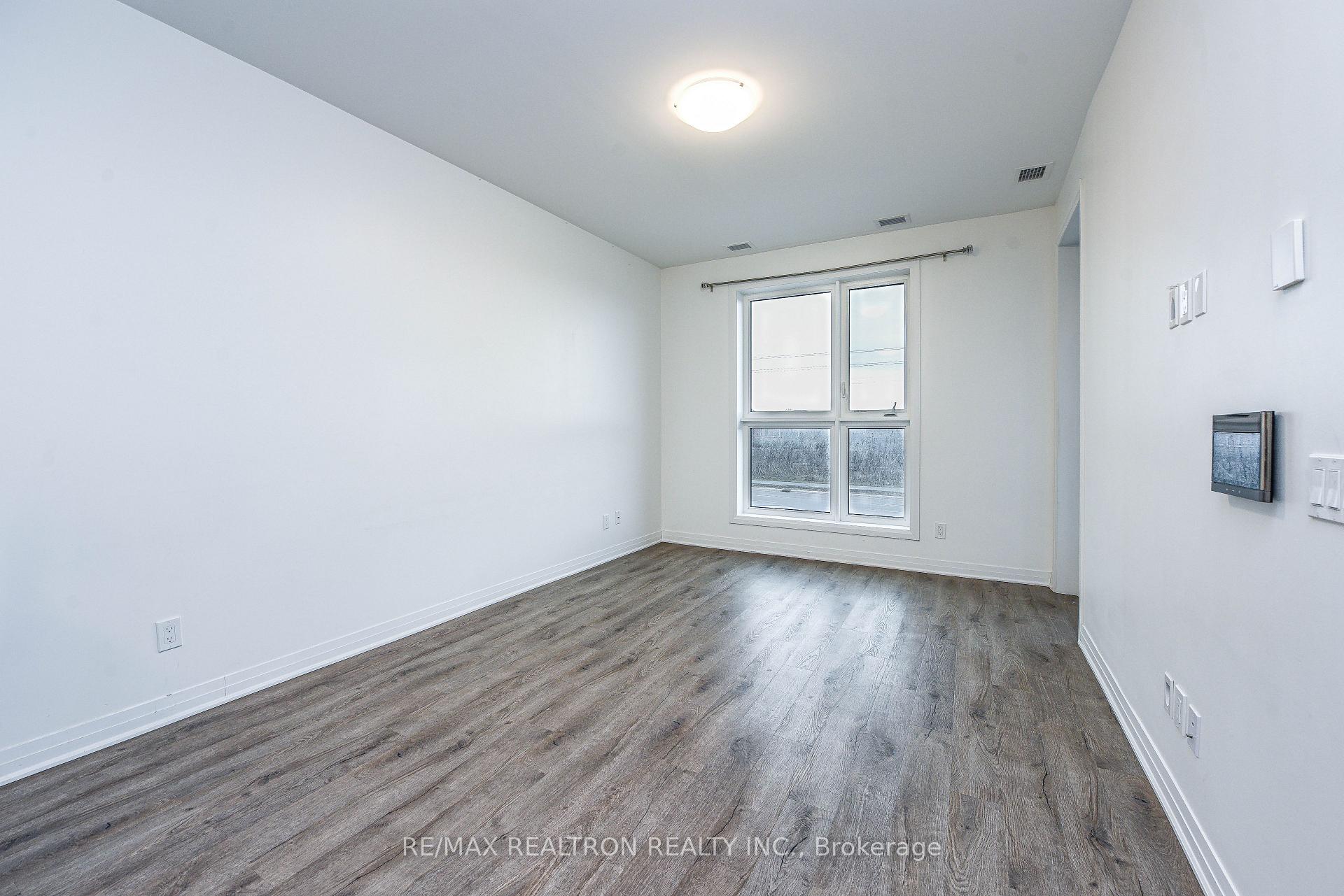 Photo 35 of Unit 111, 95 Dundas Street W, Oakville, Glenorchy — HOMEH