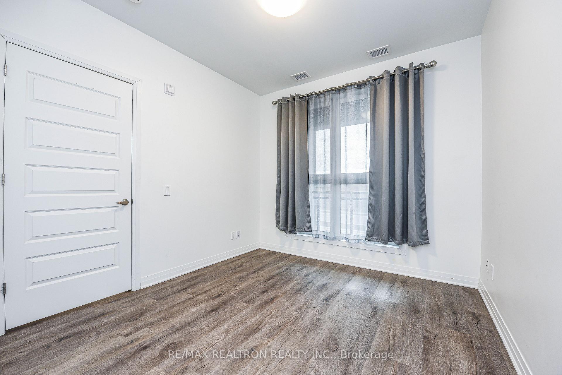 Photo 41 of Unit 111, 95 Dundas Street W, Oakville, Glenorchy — HOMEH