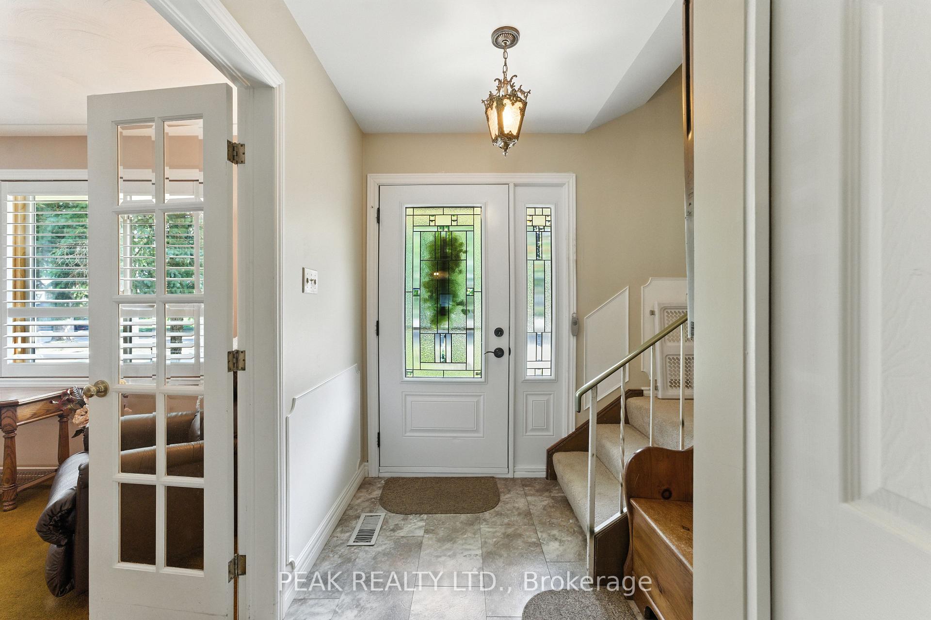 Photo 21 of 7 Palm Crescent, Brantford — HOMEH