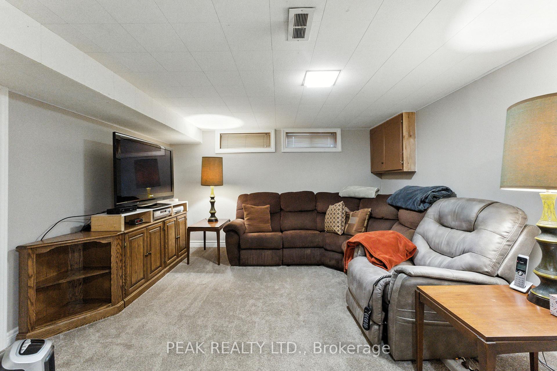Photo 38 of 7 Palm Crescent, Brantford — HOMEH