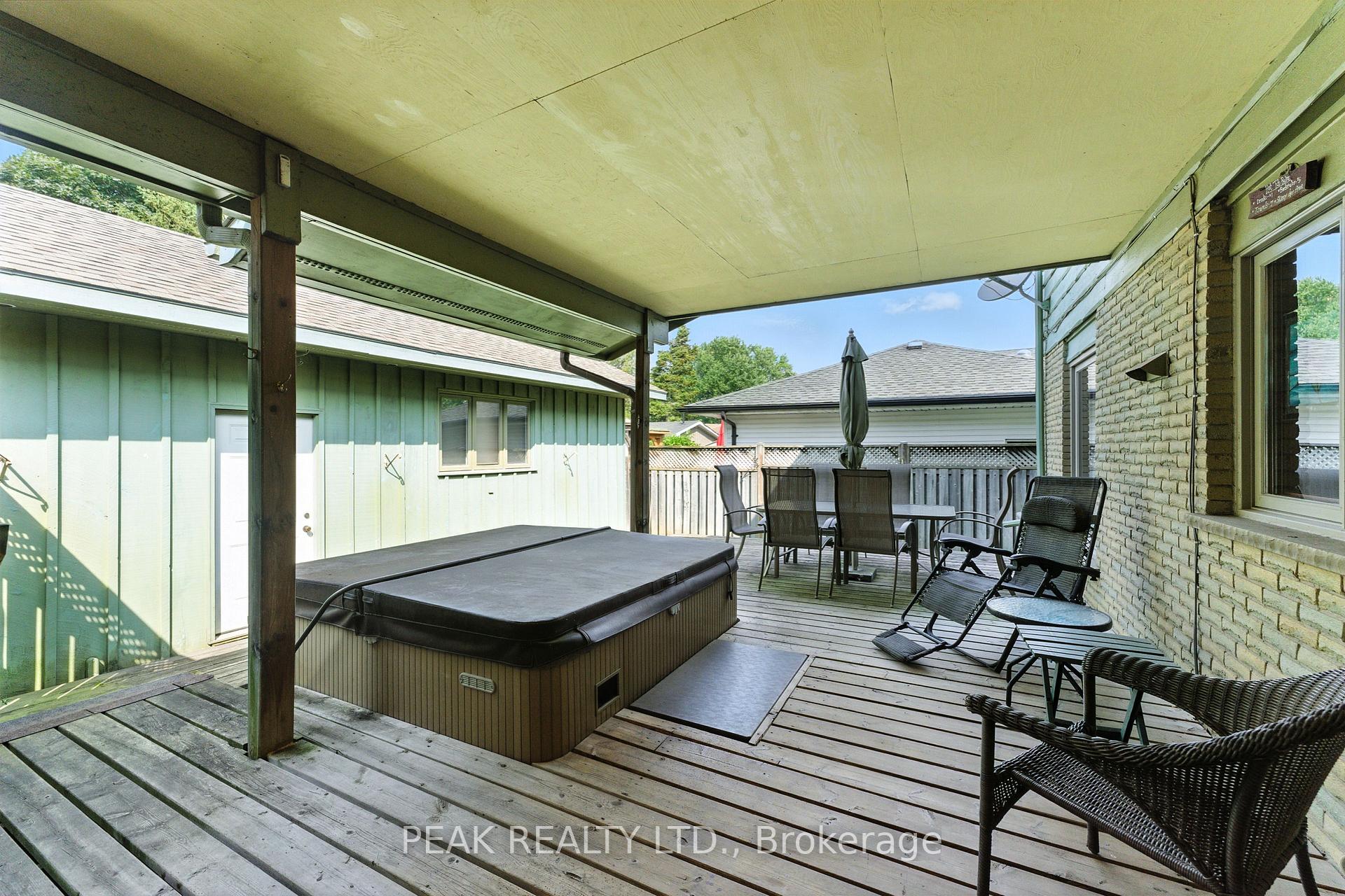 Photo 25 of 7 Palm Crescent, Brantford — HOMEH
