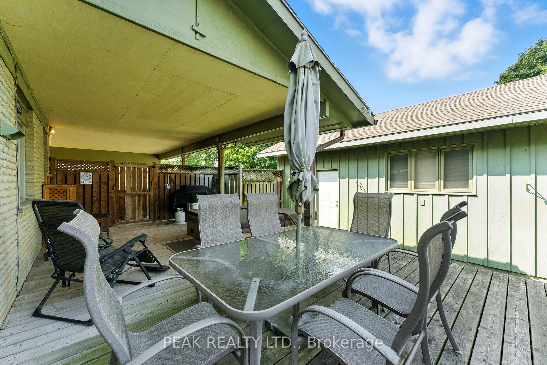Photo 30 of 7 Palm Crescent, Brantford — HOMEH