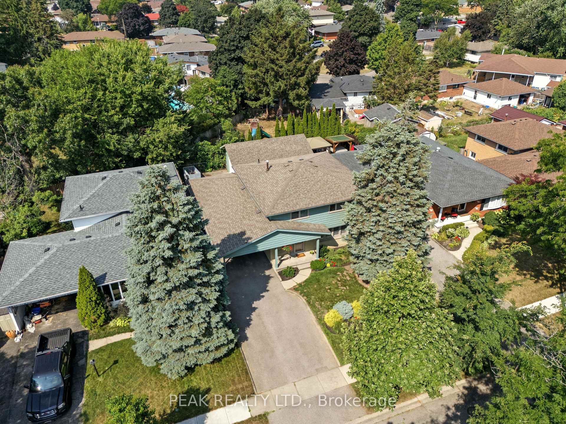 Photo 31 of 7 Palm Crescent, Brantford — HOMEH