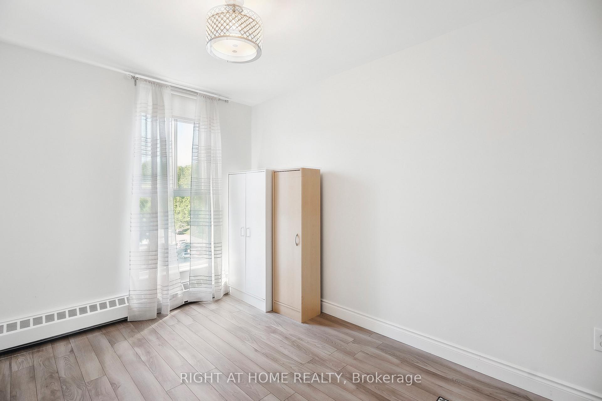 Photo 20 of Unit 1004, 1968 Main Street W, Hamilton, Ainslie Wood — HOMEH