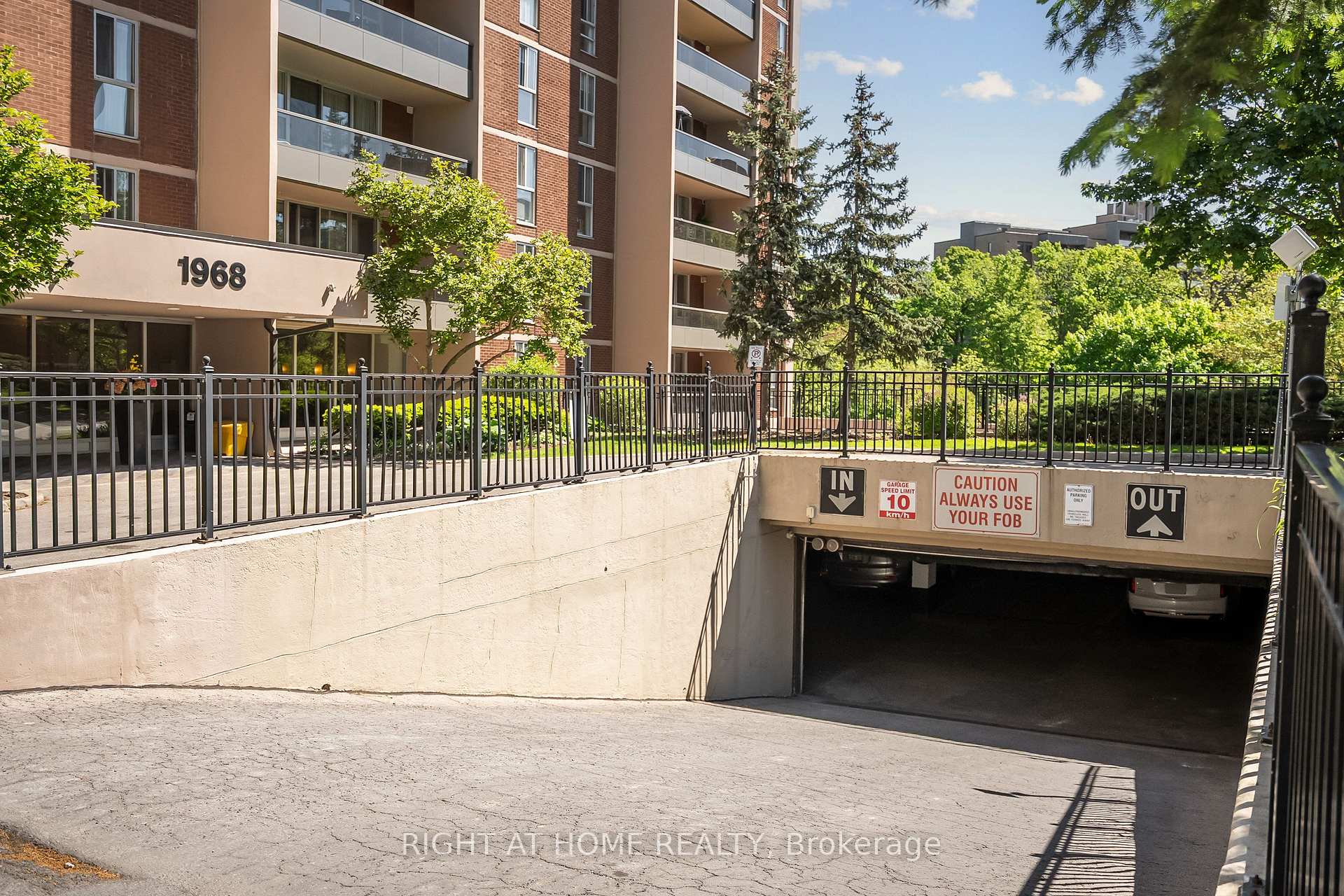 Photo 33 of Unit 1004, 1968 Main Street W, Hamilton, Ainslie Wood — HOMEH
