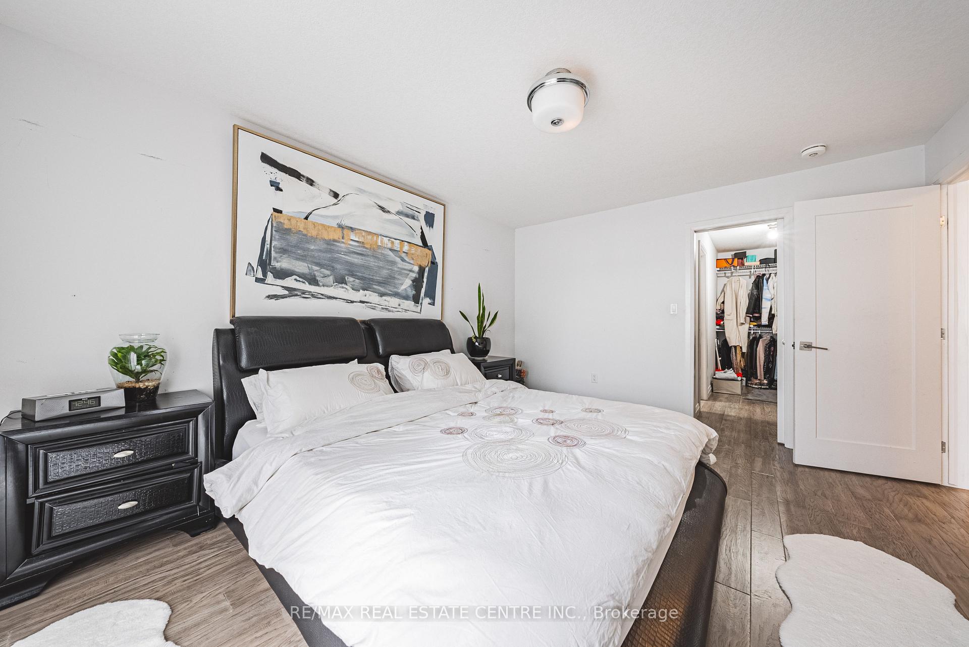 Photo 21 of Unit 26, 35 Midhurst Heights, Hamilton, Stoney Creek Mountain — HOMEH