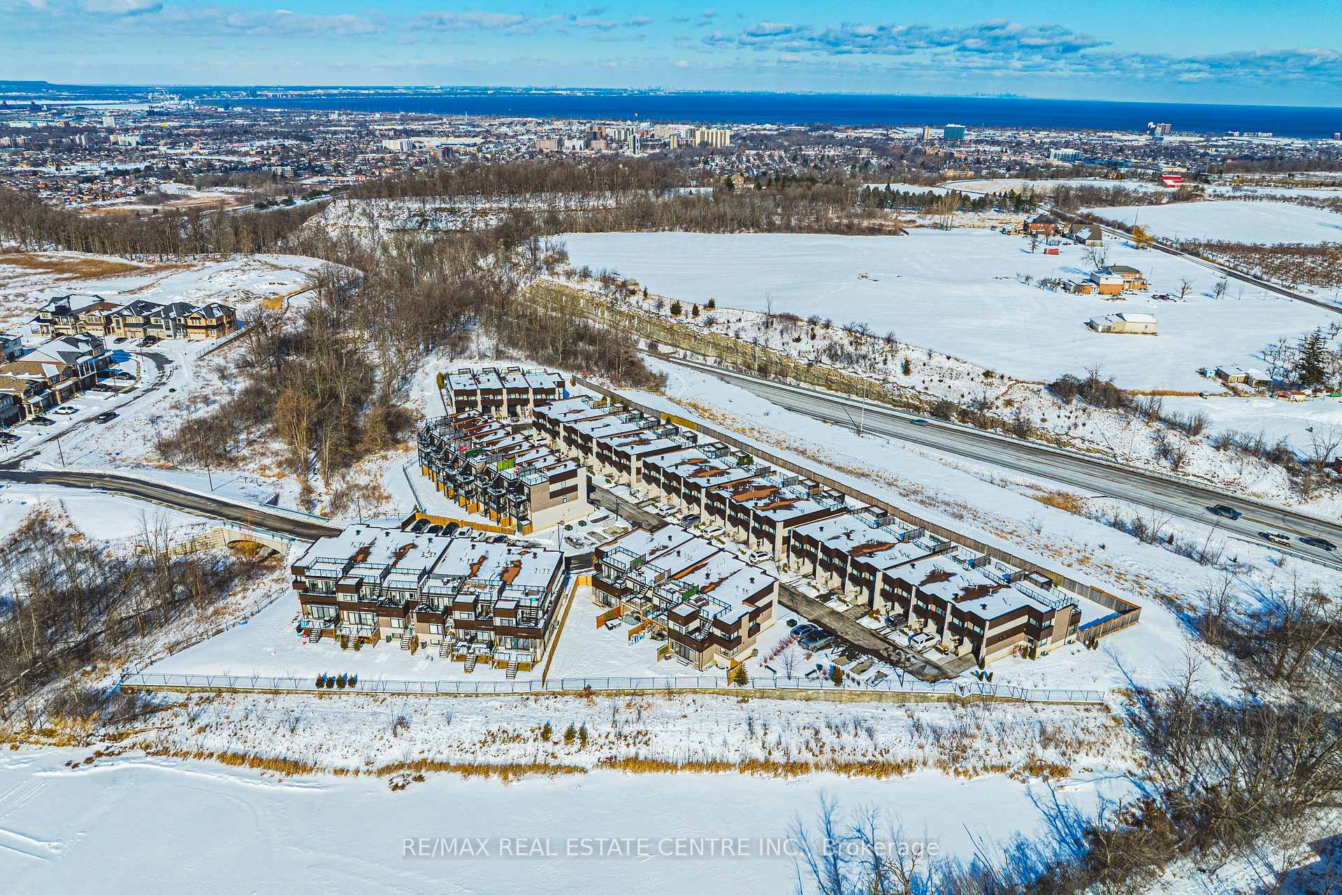 Photo 36 of Unit 26, 35 Midhurst Heights, Hamilton, Stoney Creek Mountain — HOMEH