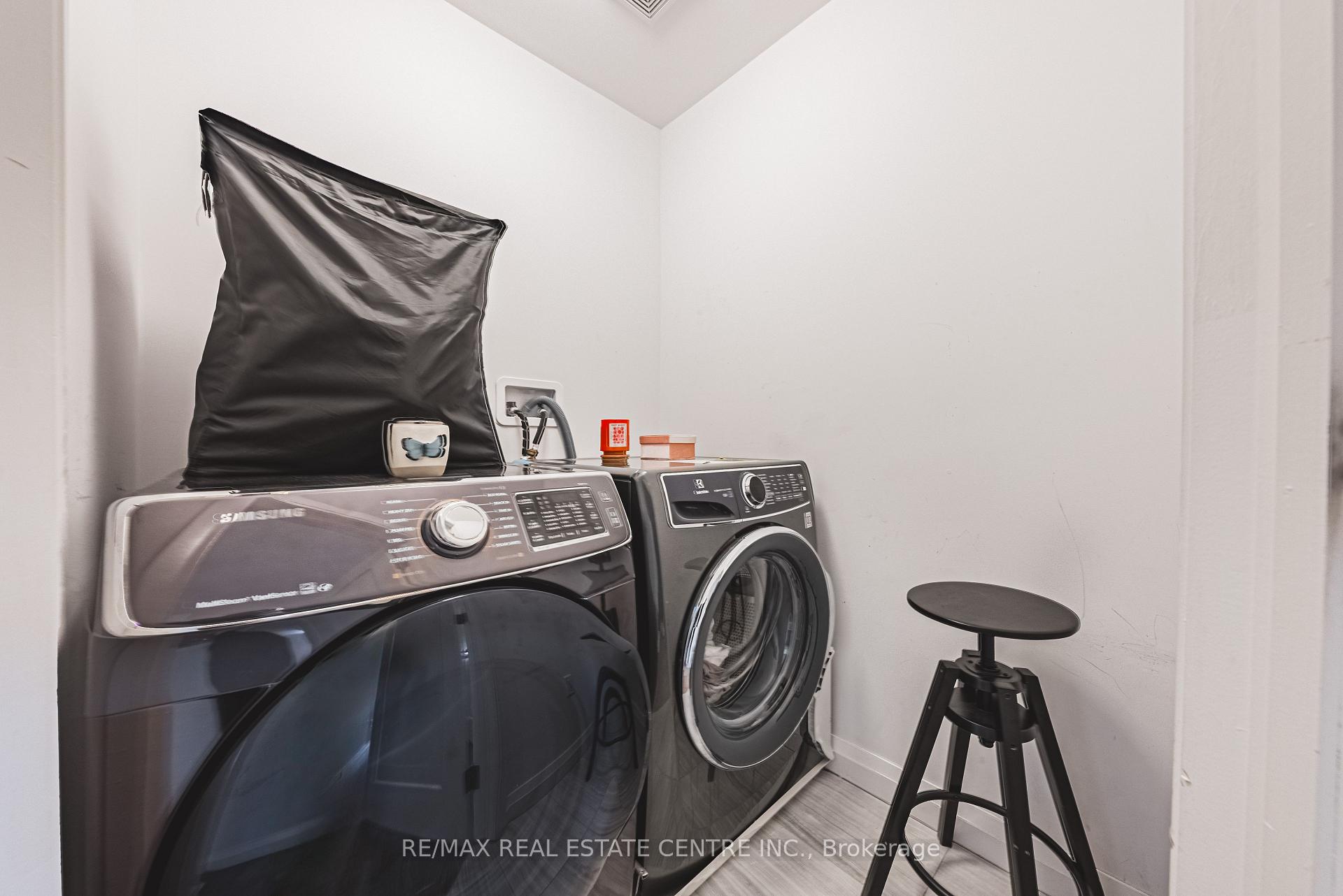 Photo 42 of Unit 26, 35 Midhurst Heights, Hamilton, Stoney Creek Mountain — HOMEH