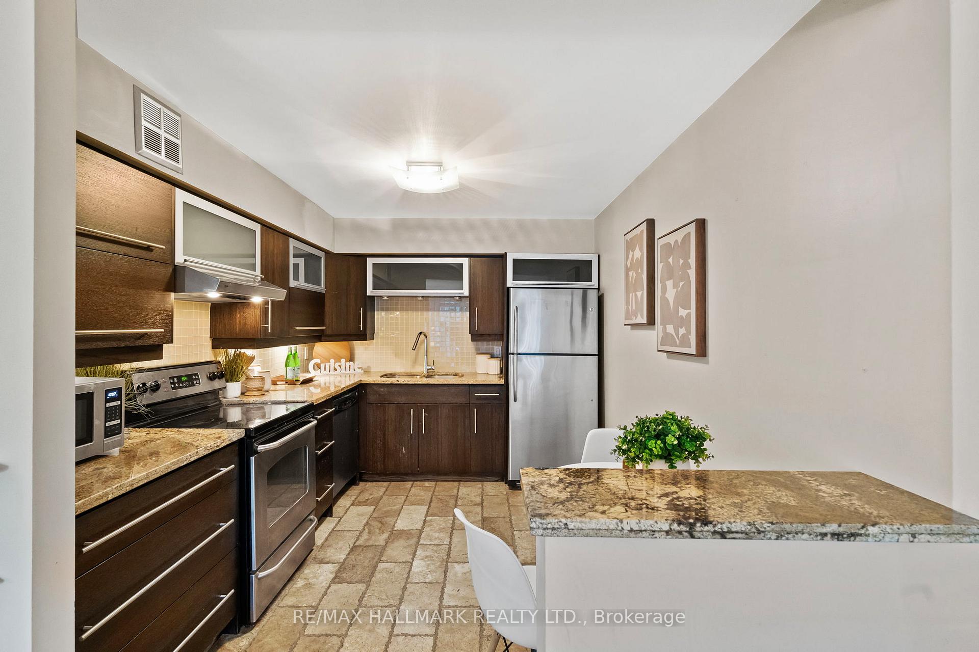 Photo 14 of Unit TH 15, 260 Heath Street, Toronto, Forest Hill South — HOMEH