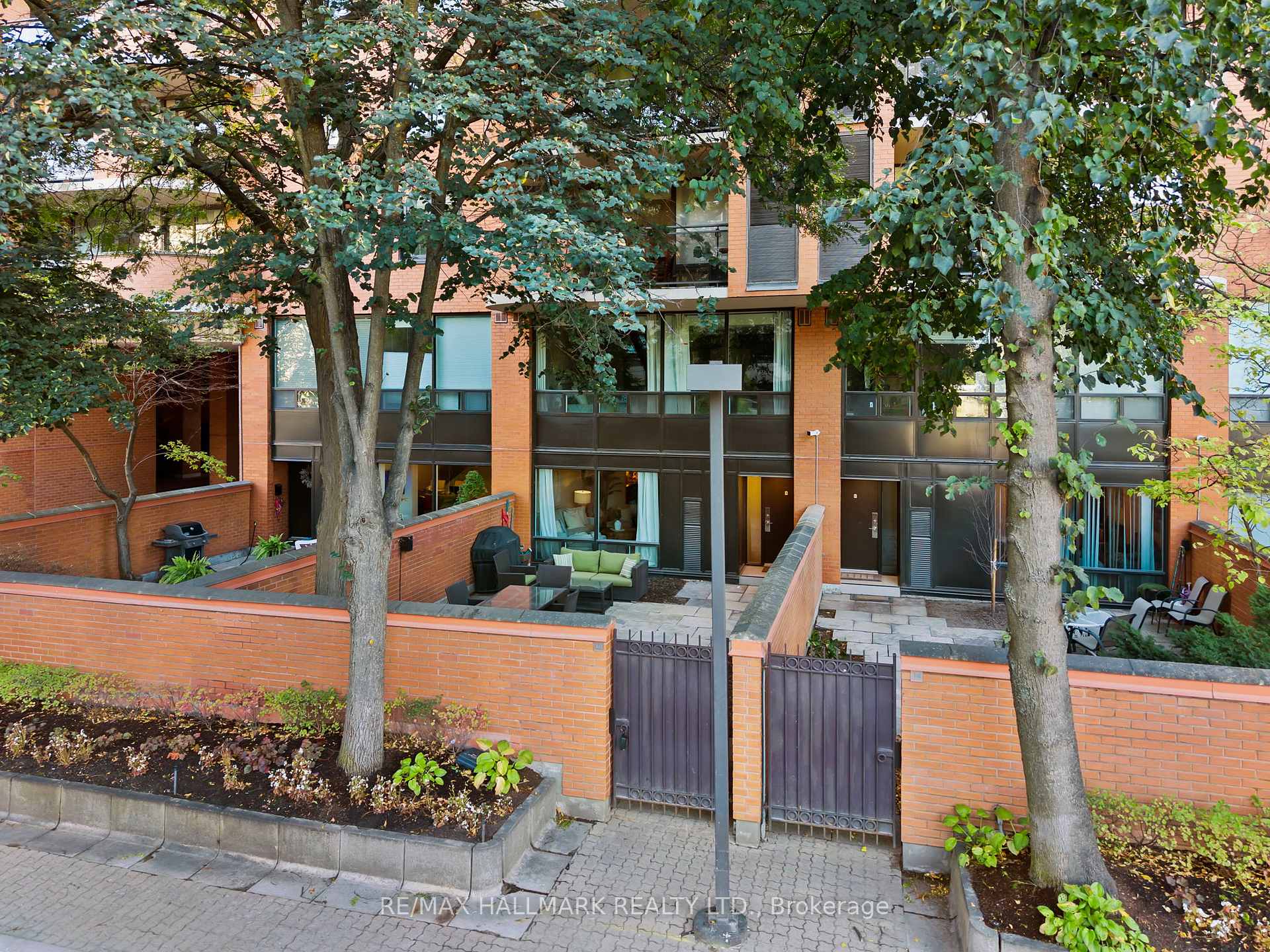 Photo 49 of Unit TH 15, 260 Heath Street, Toronto, Forest Hill South — HOMEH