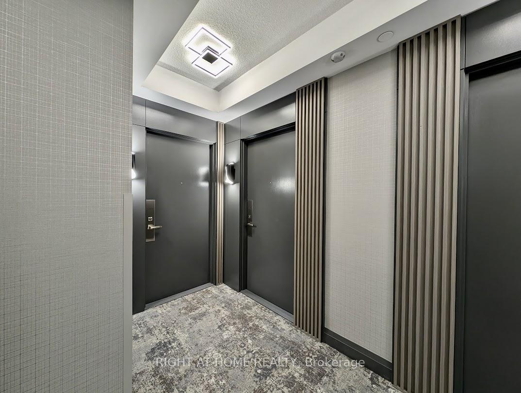 Photo 3 of Unit 608, 7171 Yonge Street, Markham, Thornhill — HOMEH