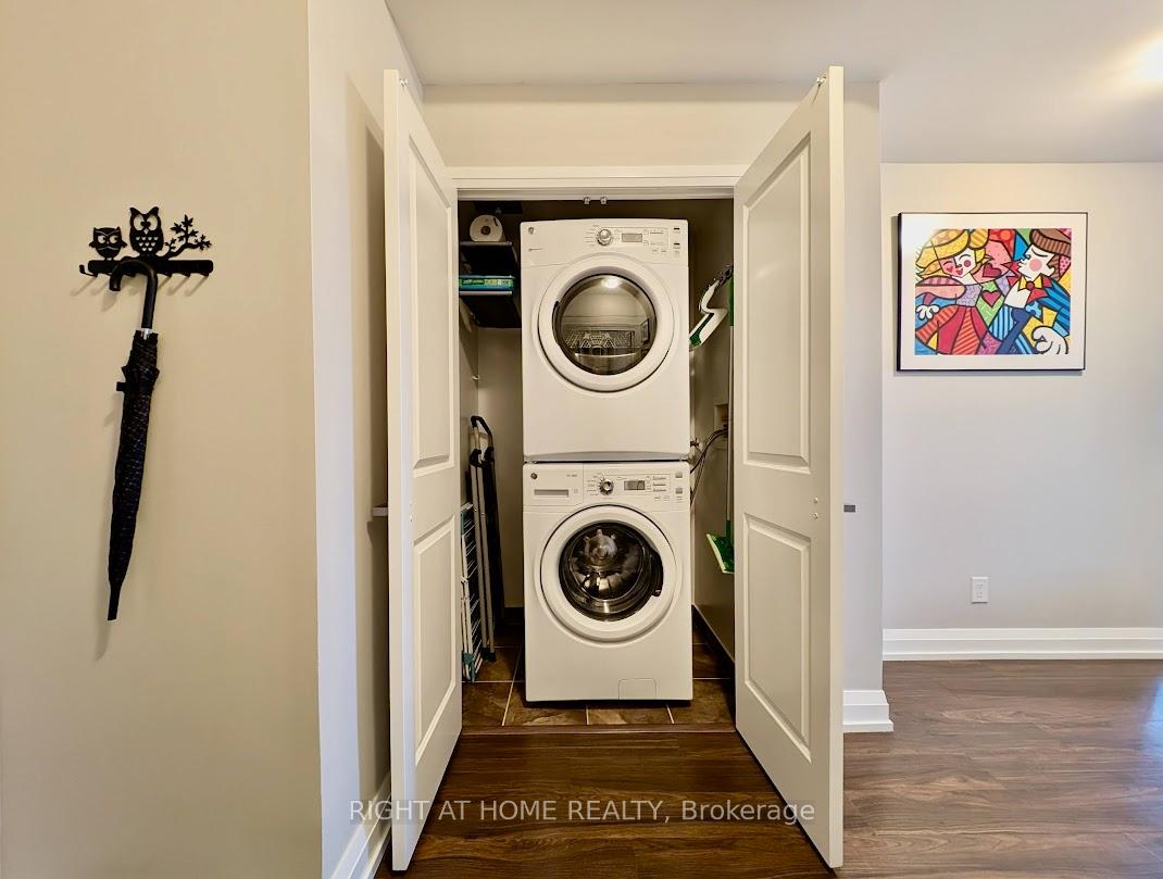 Photo 5 of Unit 608, 7171 Yonge Street, Markham, Thornhill — HOMEH