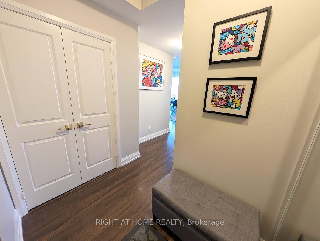 Photo 6 of Unit 608, 7171 Yonge Street, Markham, Thornhill — HOMEH