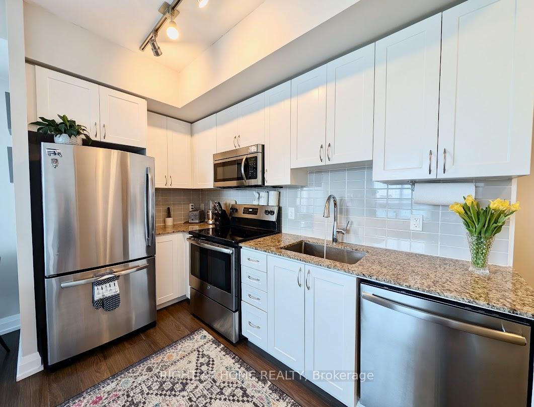 Photo 16 of Unit 608, 7171 Yonge Street, Markham, Thornhill — HOMEH