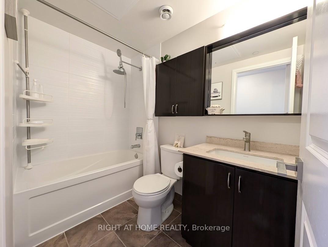 Photo 25 of Unit 608, 7171 Yonge Street, Markham, Thornhill — HOMEH