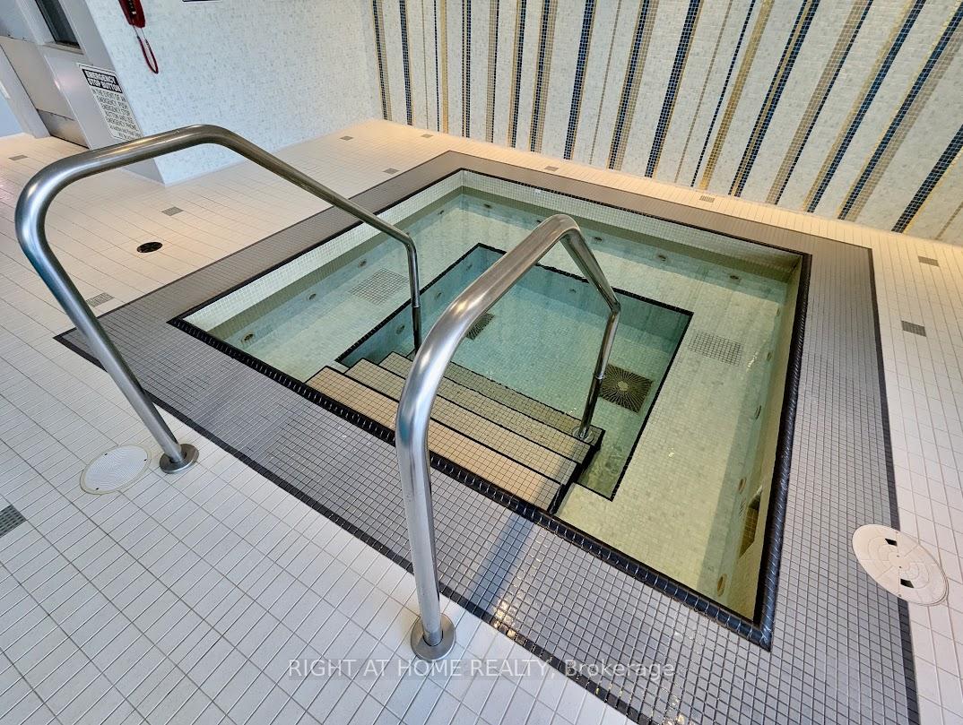 Photo 38 of Unit 608, 7171 Yonge Street, Markham, Thornhill — HOMEH