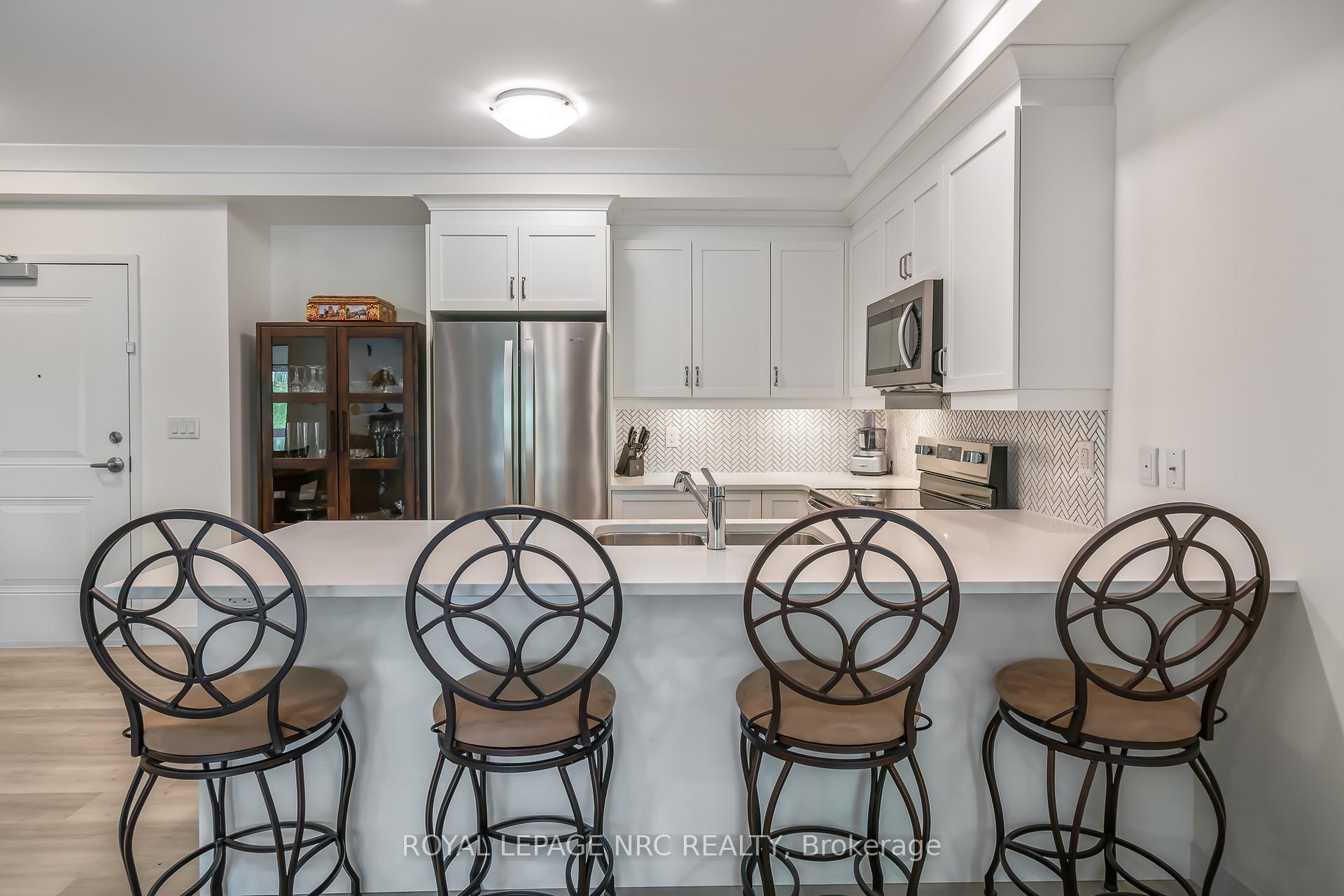 Photo 16 of Unit 401, 105 Vansickle Road, St. Catharines, Rykert/Vansickle — HOMEH