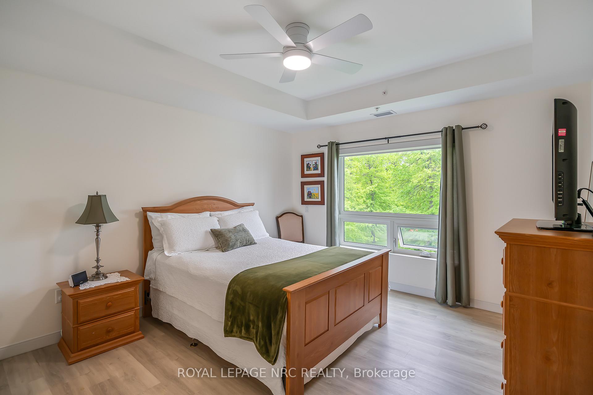 Photo 20 of Unit 401, 105 Vansickle Road, St. Catharines, Rykert/Vansickle — HOMEH