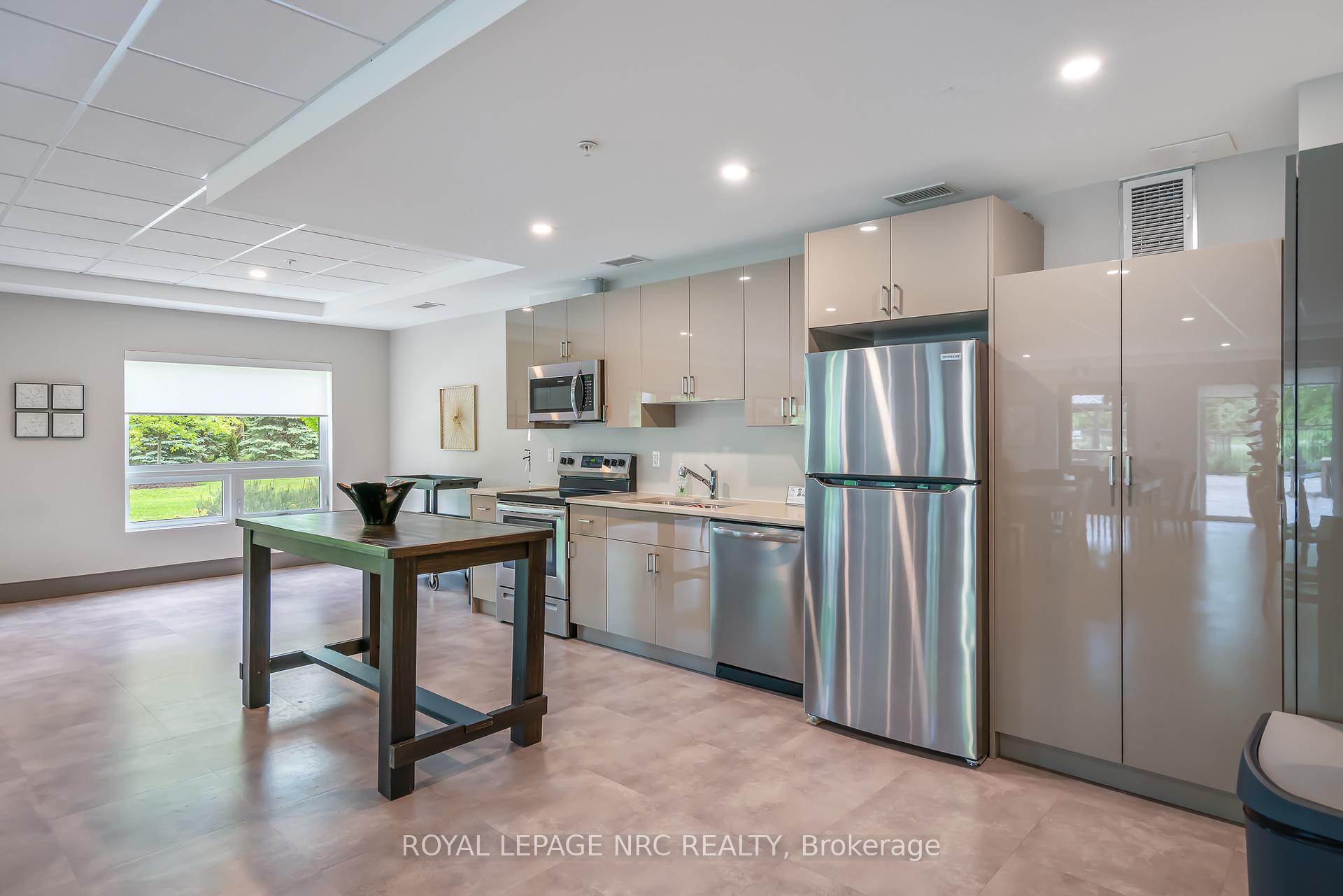 Photo 27 of Unit 401, 105 Vansickle Road, St. Catharines, Rykert/Vansickle — HOMEH
