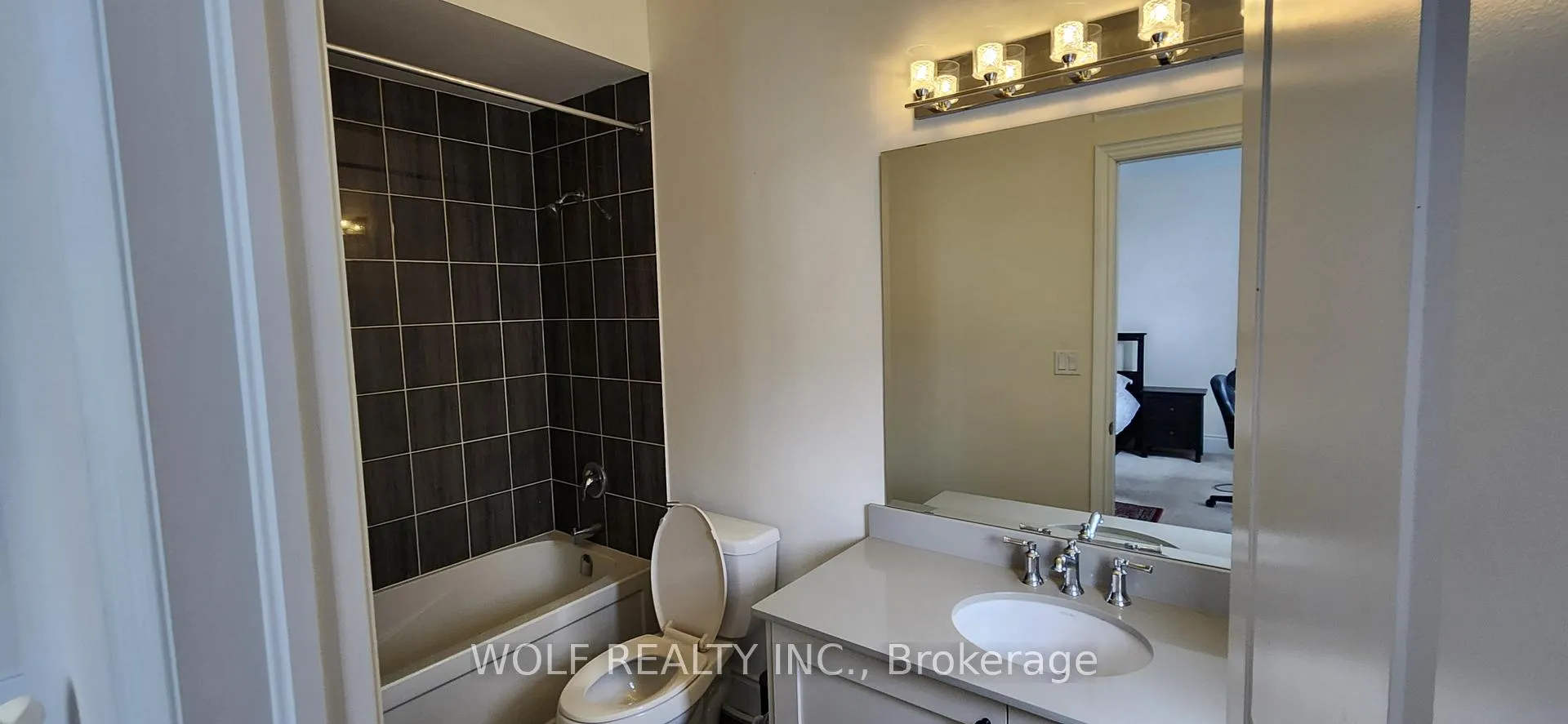 Photo 32 of 16 Rolling Acres Drive, Brampton, Northwest Brampton — HOMEH