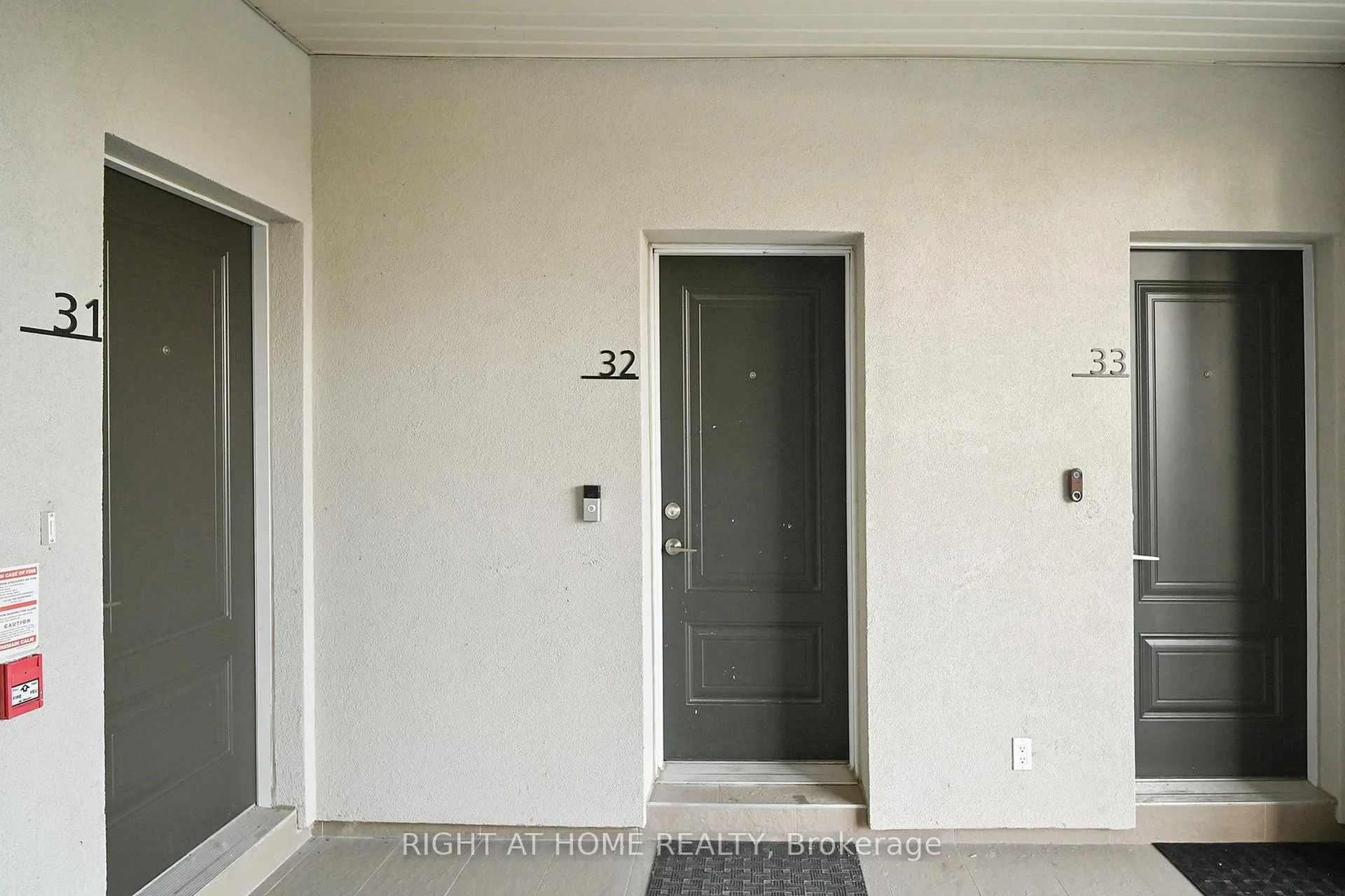Photo 5 of Unit 32, 81 Armdale Road, Mississauga, Hurontario — HOMEH